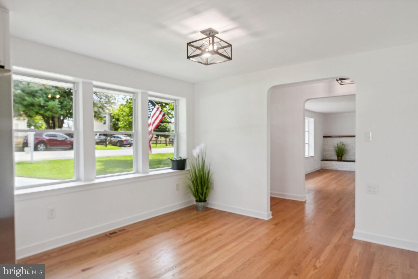 RIVIERA BEACH - Residential