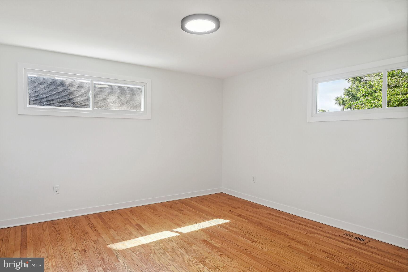 RIVIERA BEACH - Residential