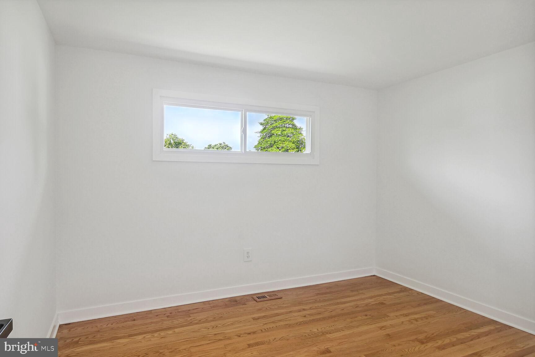 RIVIERA BEACH - Residential