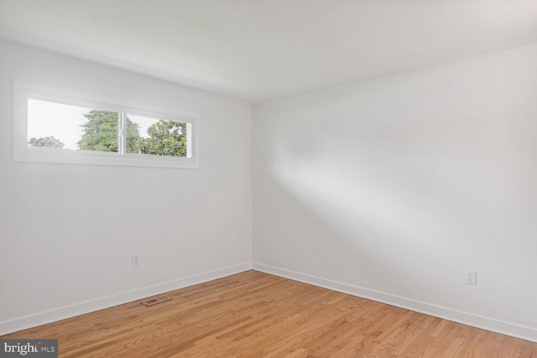 RIVIERA BEACH - Residential