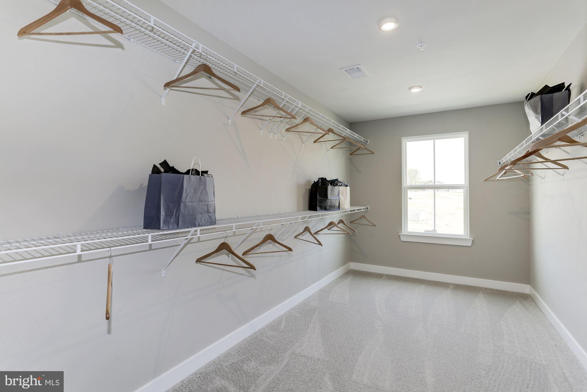 SOLOMONS CHOICE - Residential