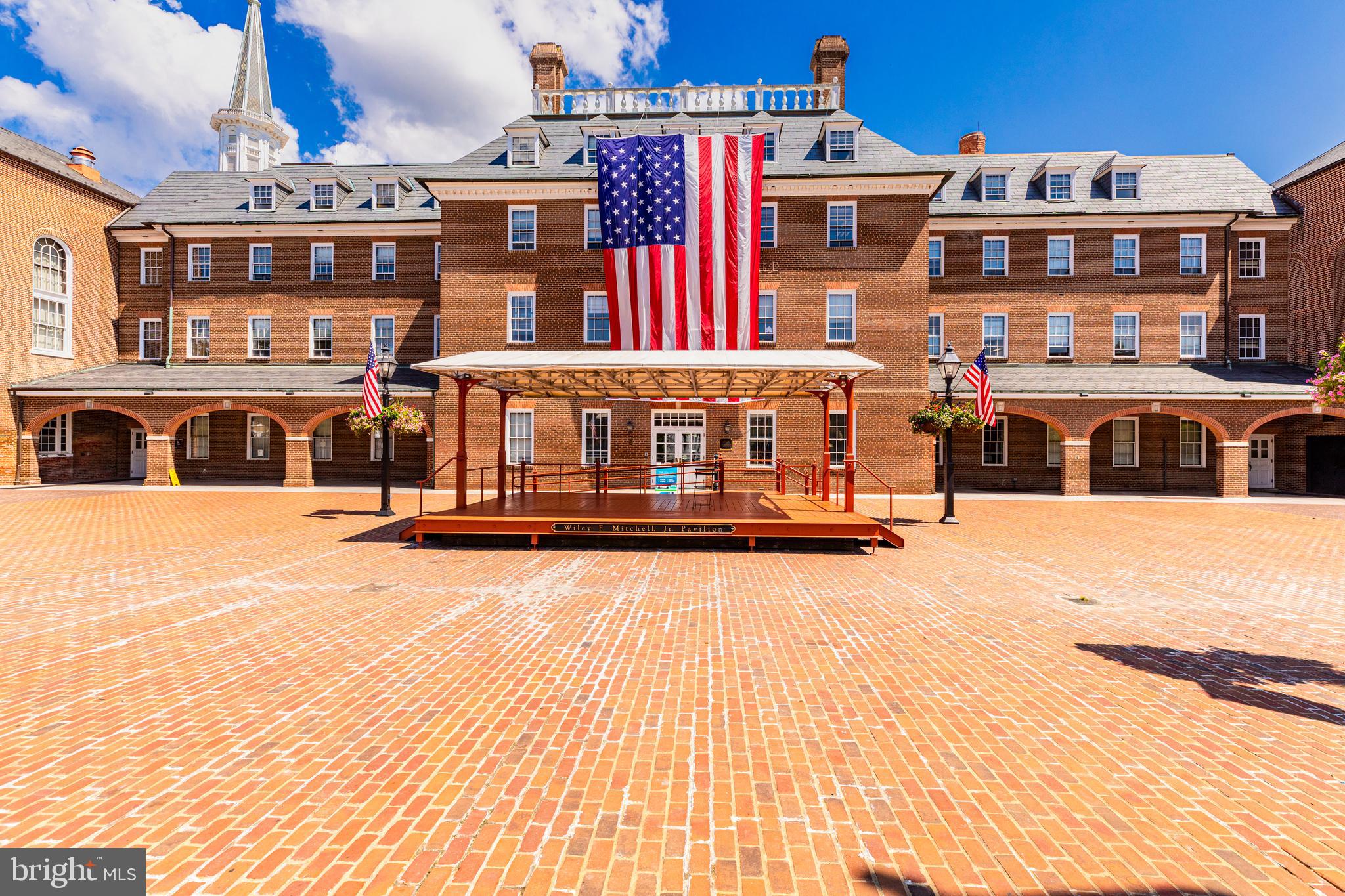 OLD TOWN GREENS - Residential