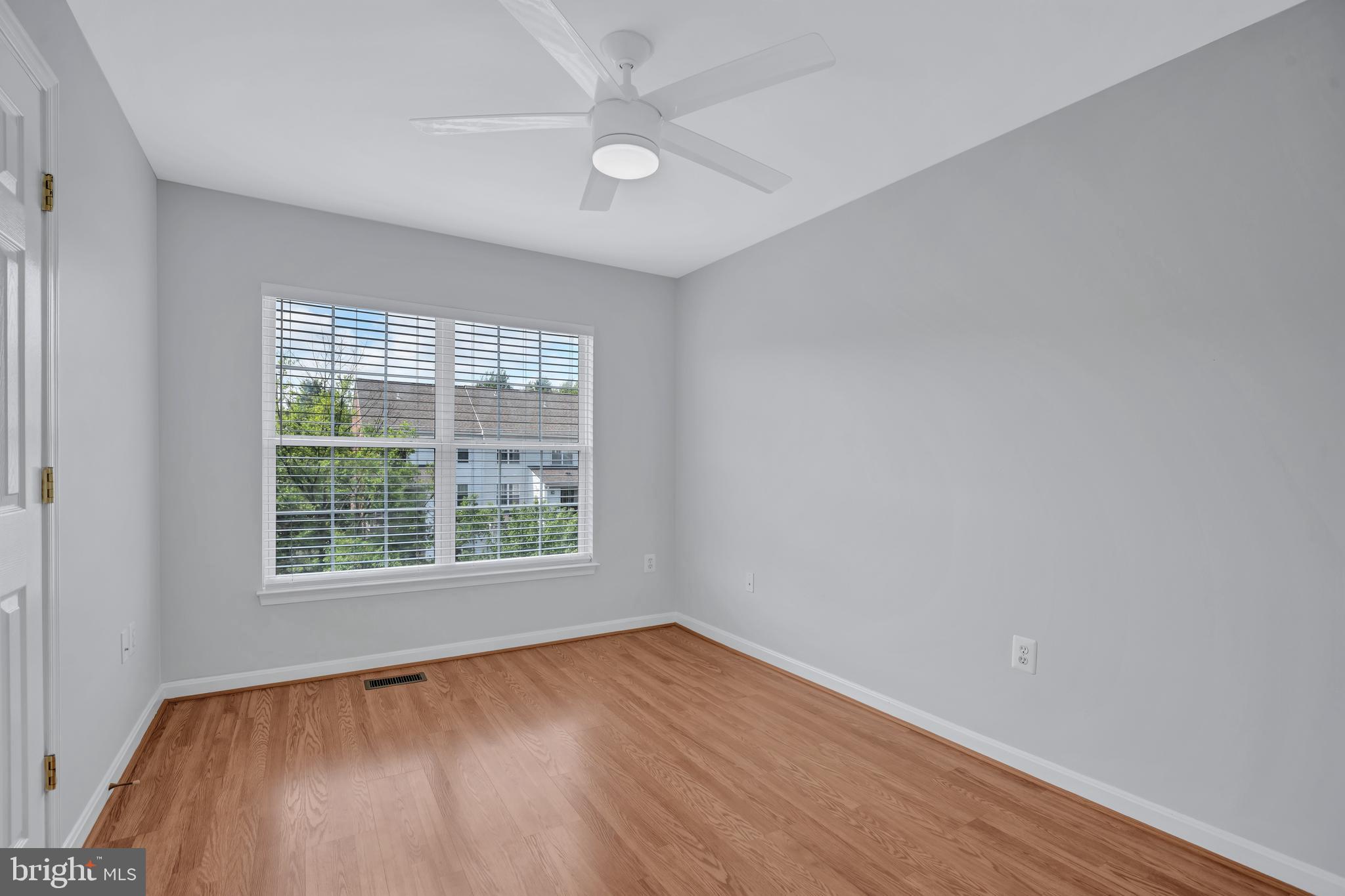 OLD TOWN GREENS - Residential