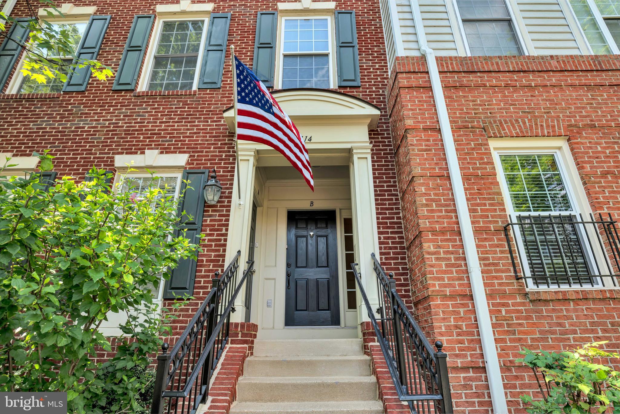 OLD TOWN GREENS - Residential