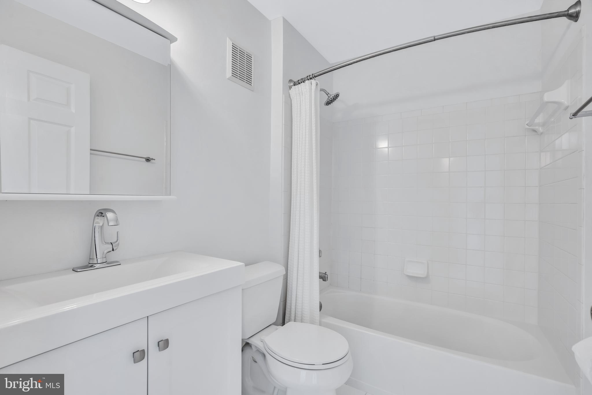 OLD TOWN GREENS - Residential