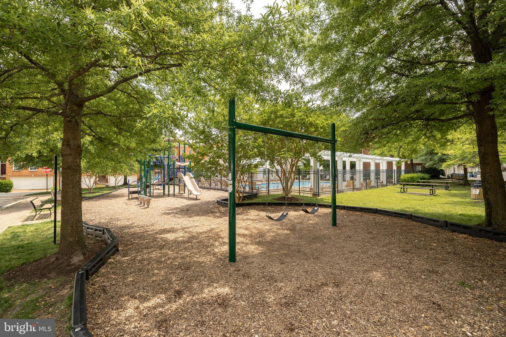 OLD TOWN GREENS - Residential