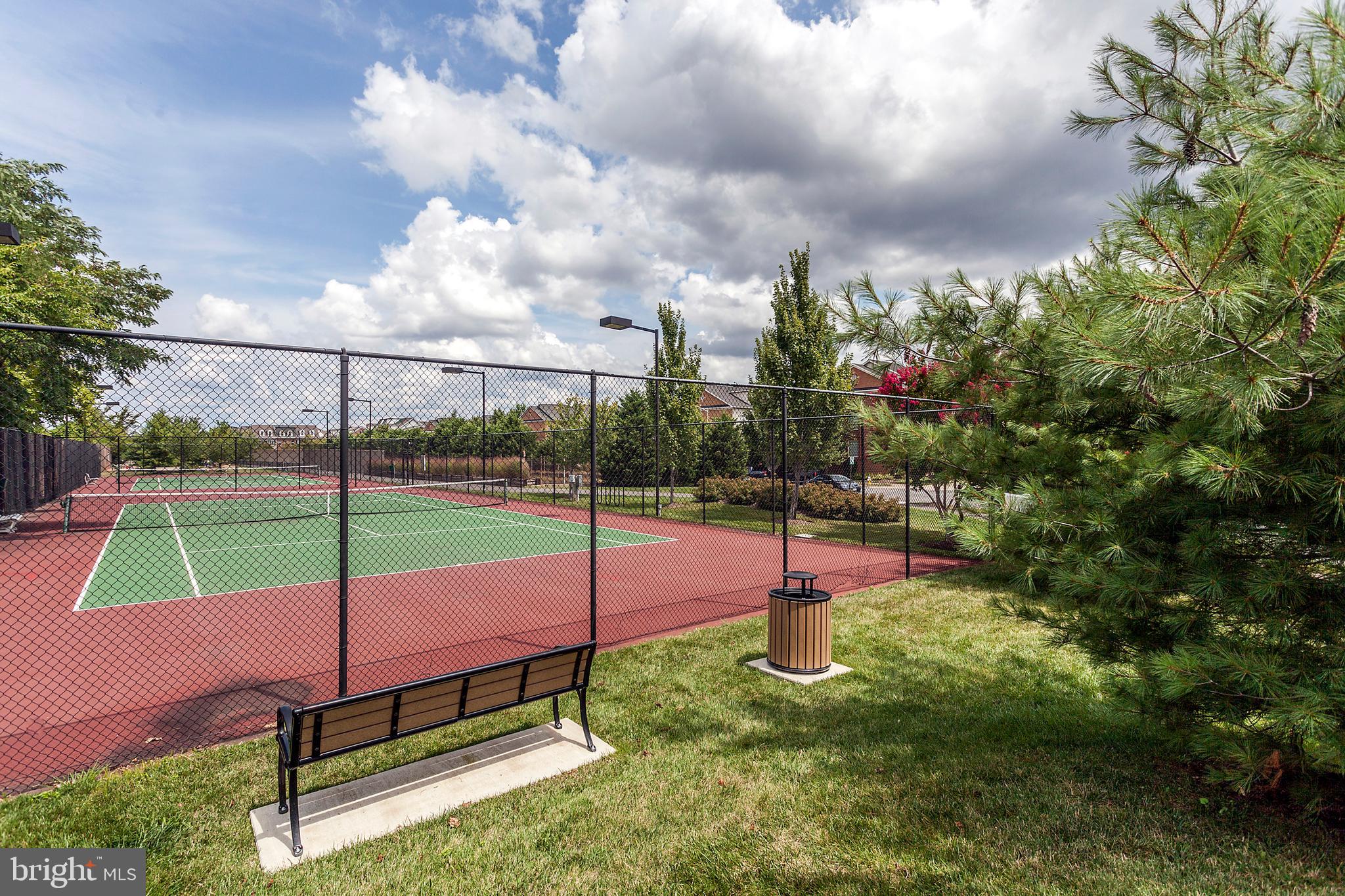 OLD TOWN GREENS - Residential