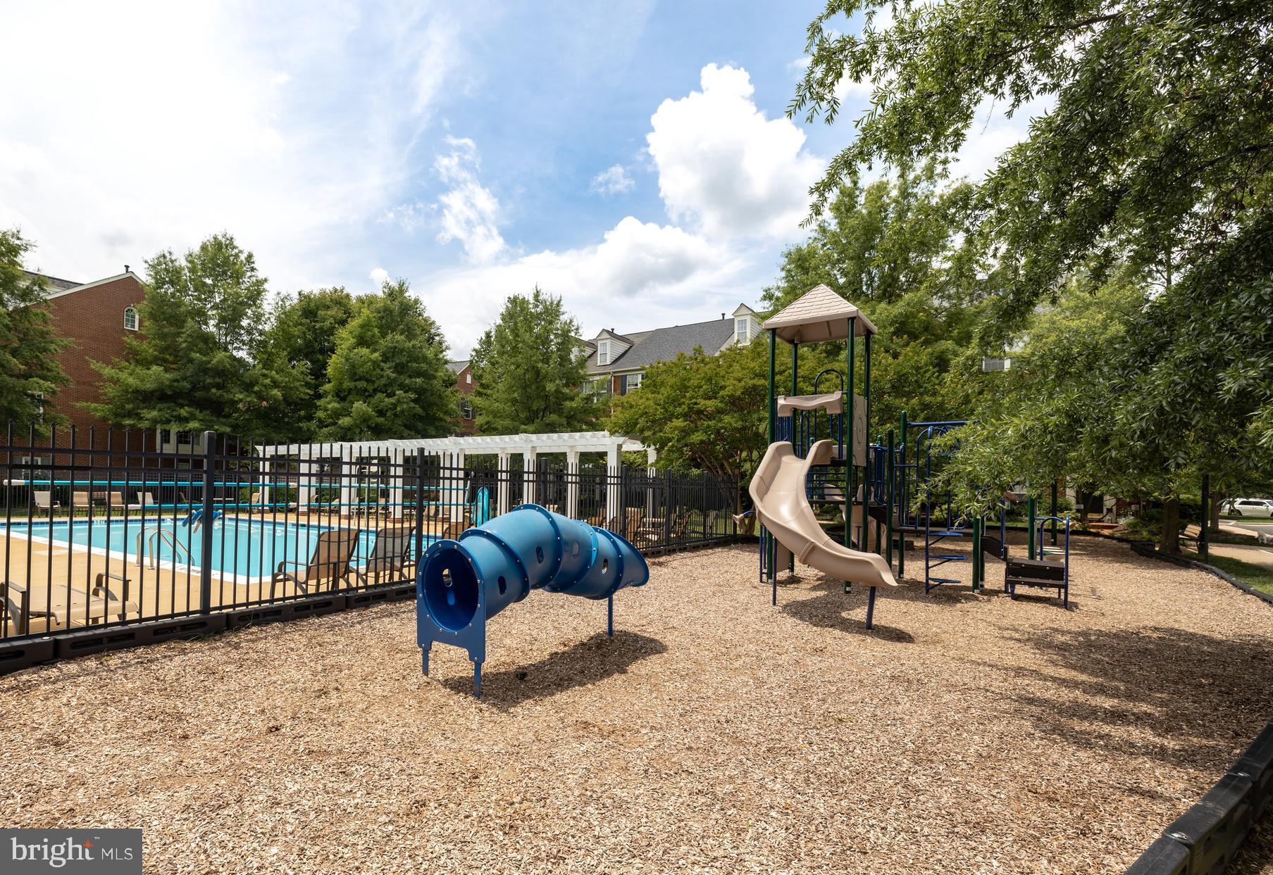 OLD TOWN GREENS - Residential