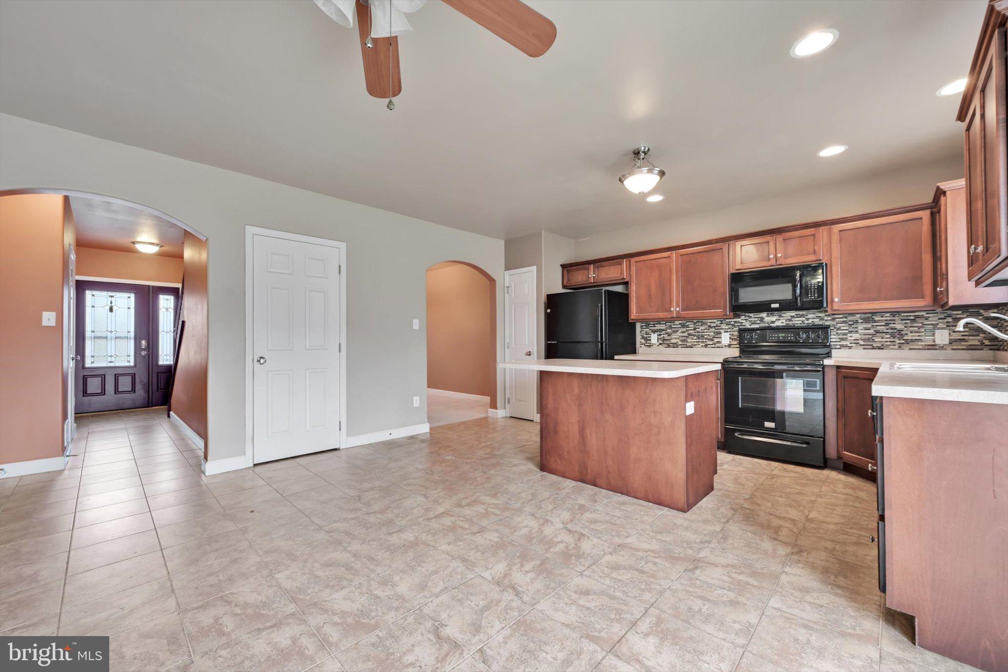 AMBER RIDGE - Residential