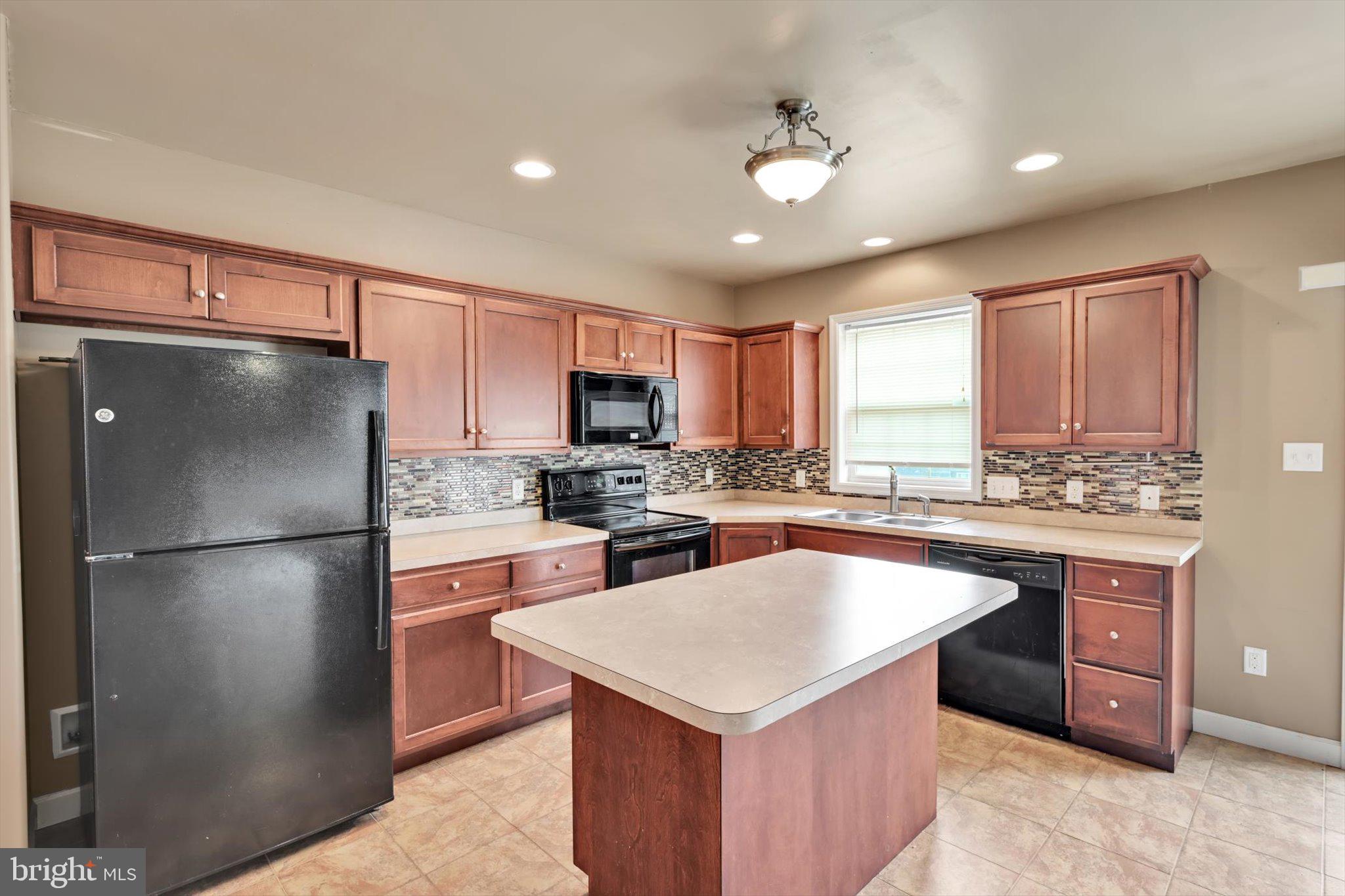 AMBER RIDGE - Residential