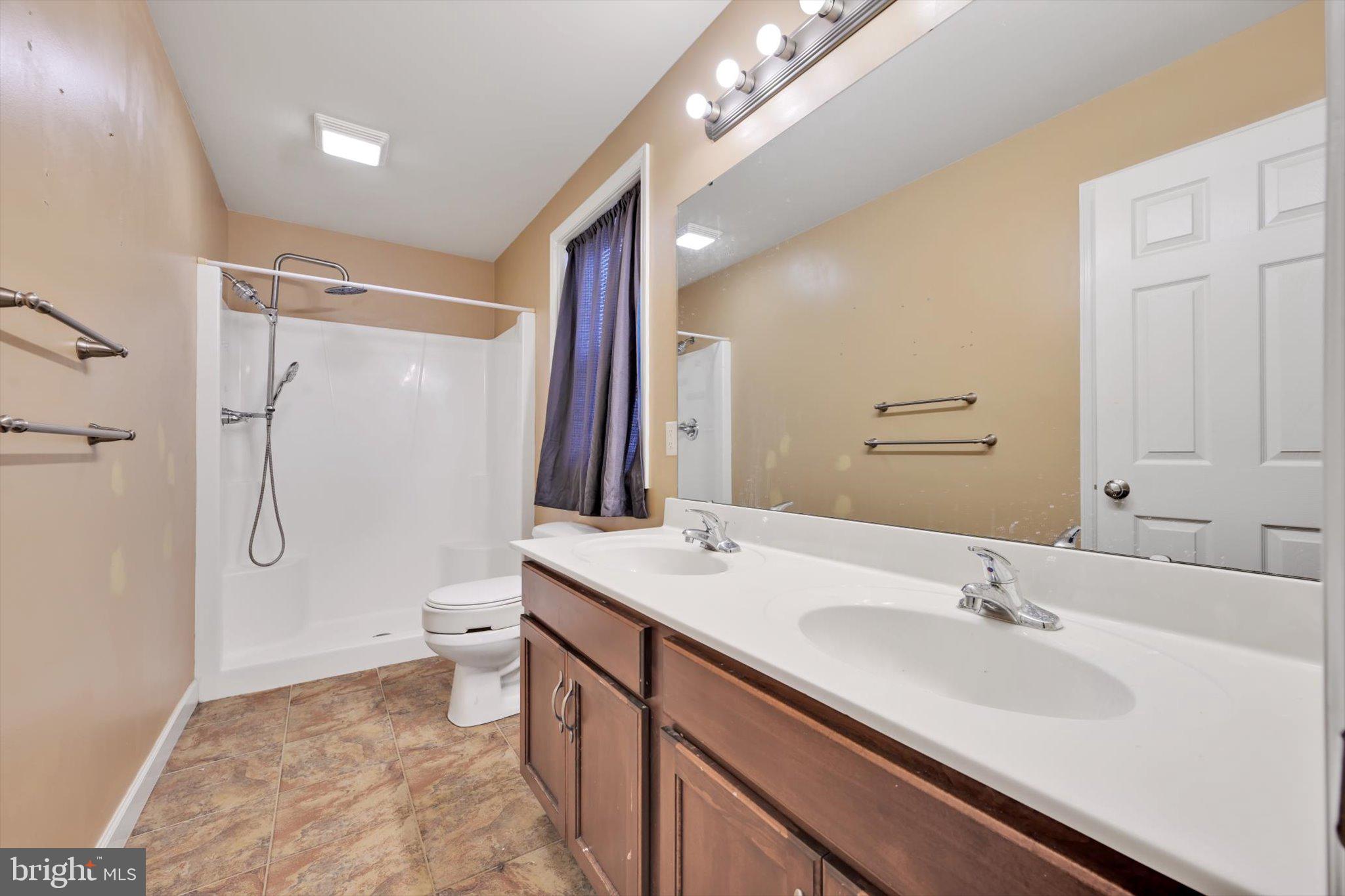 AMBER RIDGE - Residential