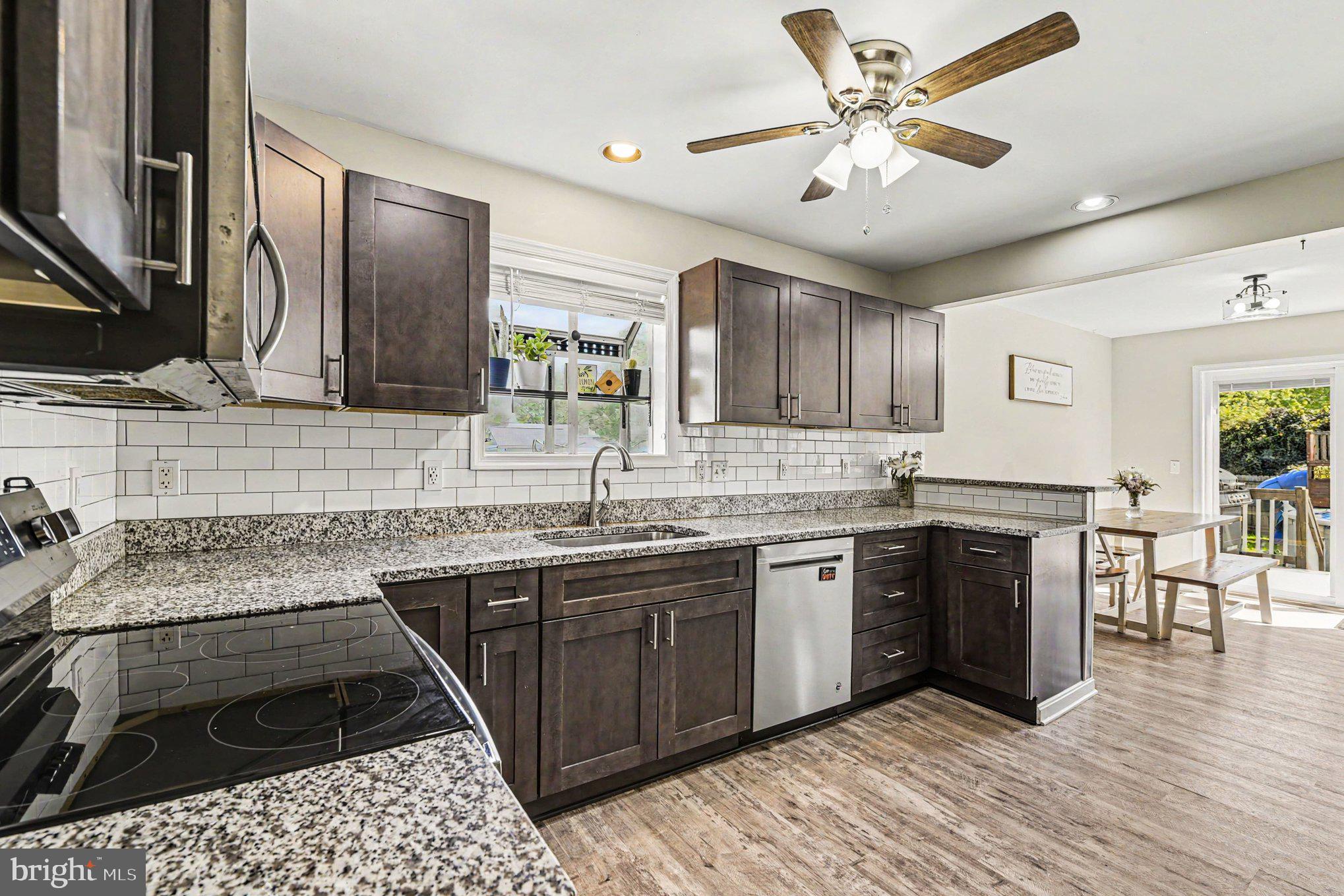 OLIVER BEACH - Residential