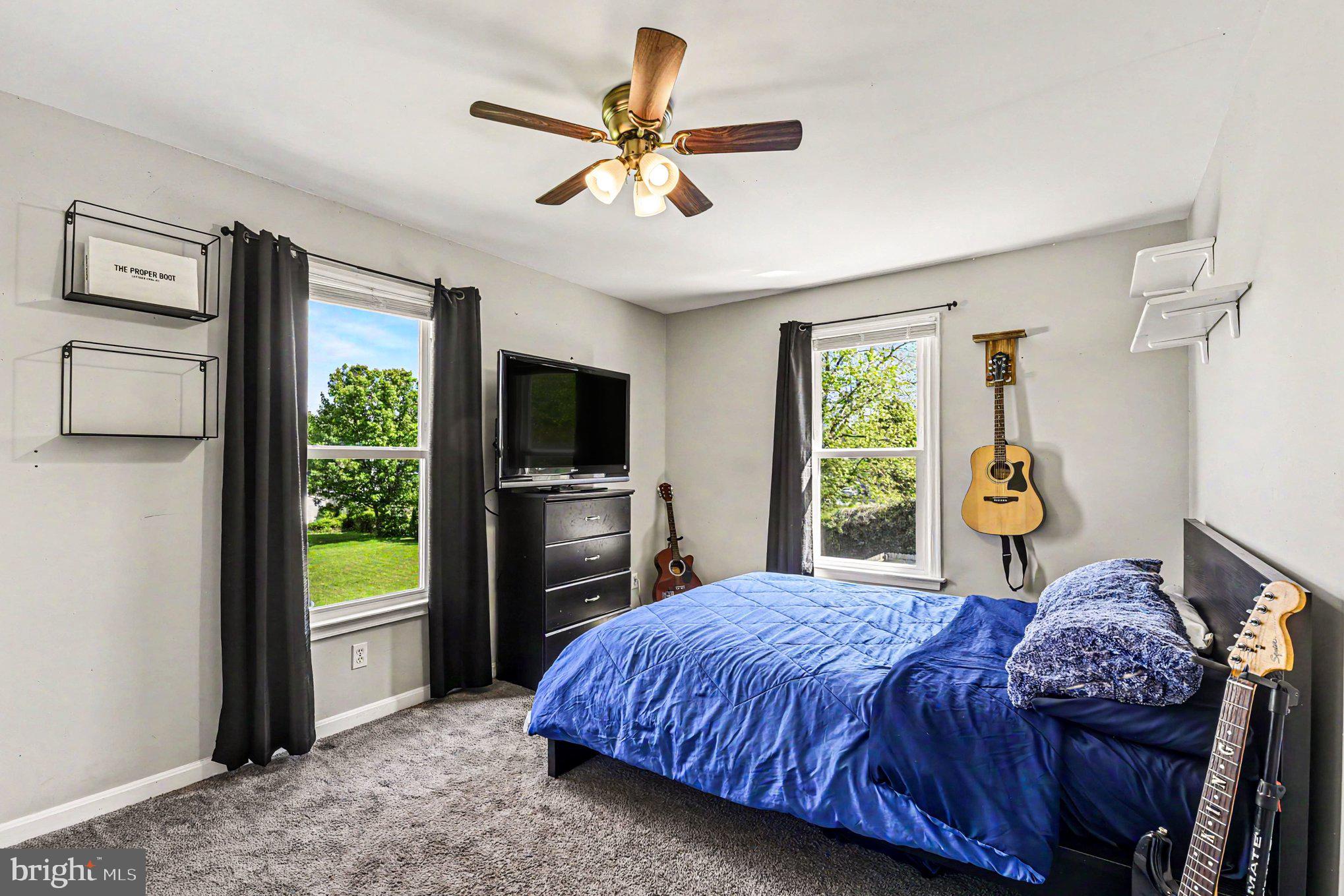OLIVER BEACH - Residential