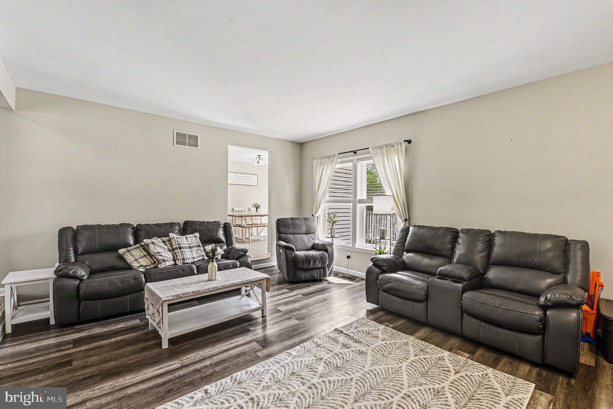 OLIVER BEACH - Residential