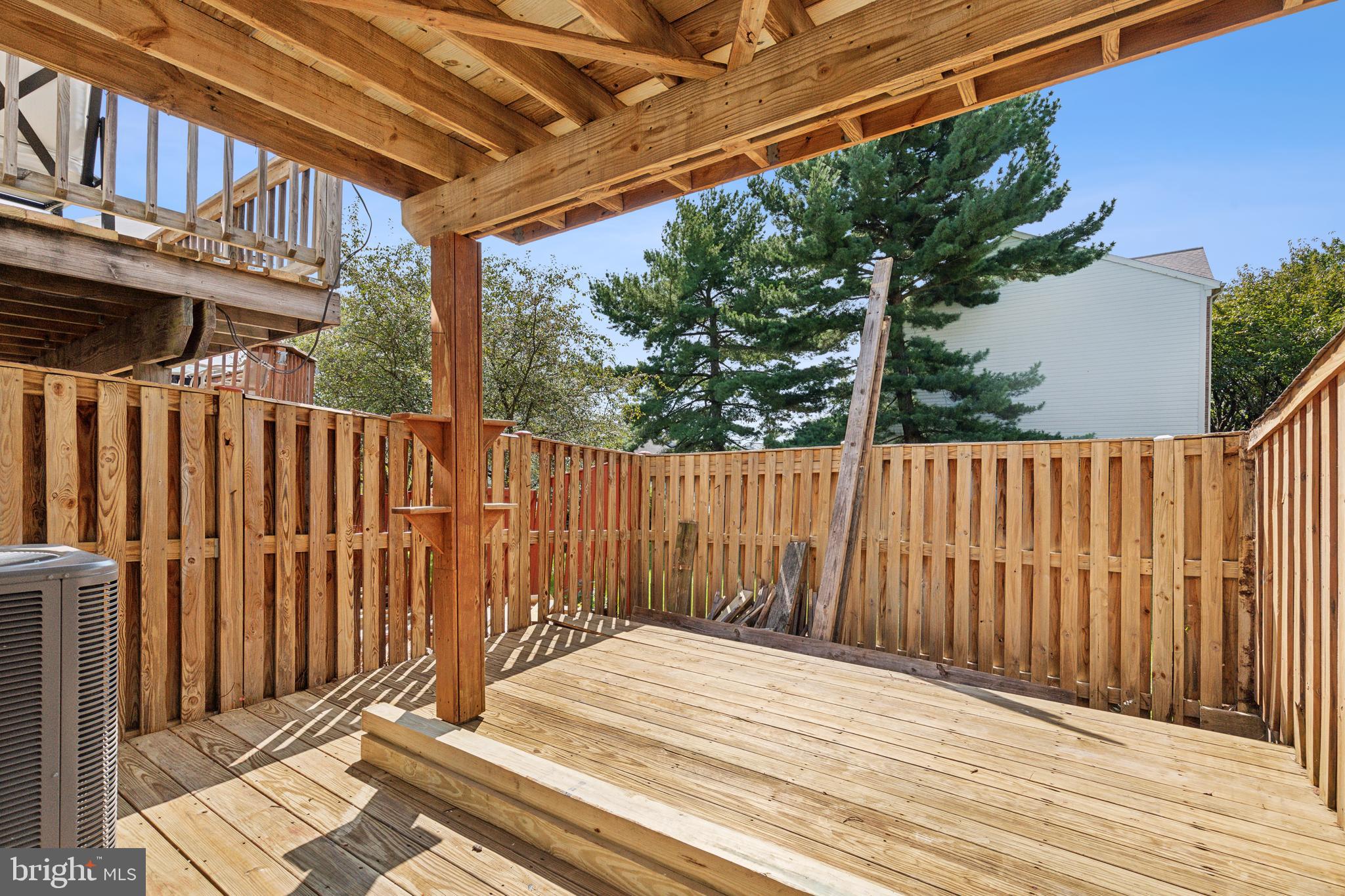 GUNNERS LAKE VILLAGE - Residential