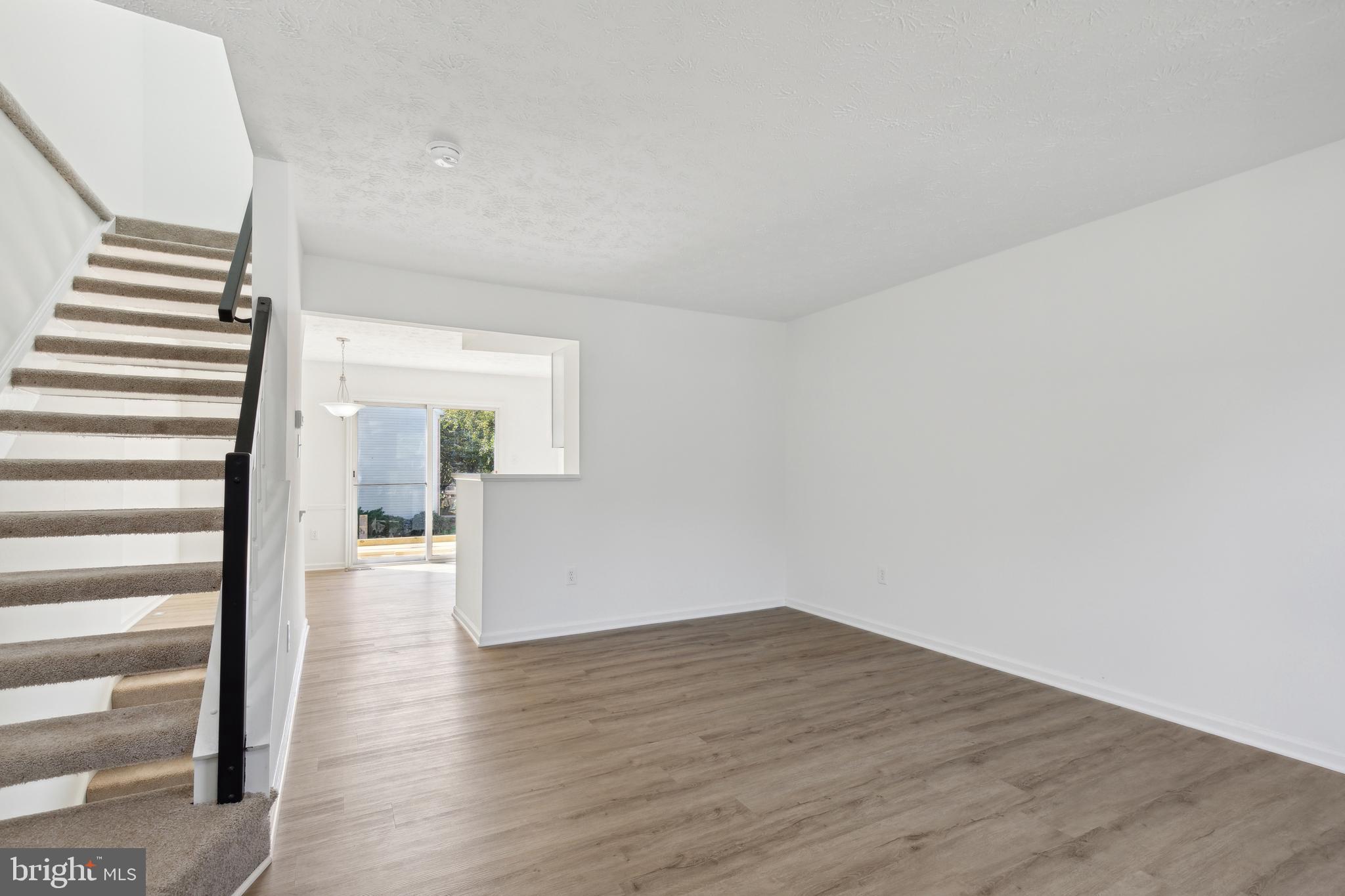 GUNNERS LAKE VILLAGE - Residential