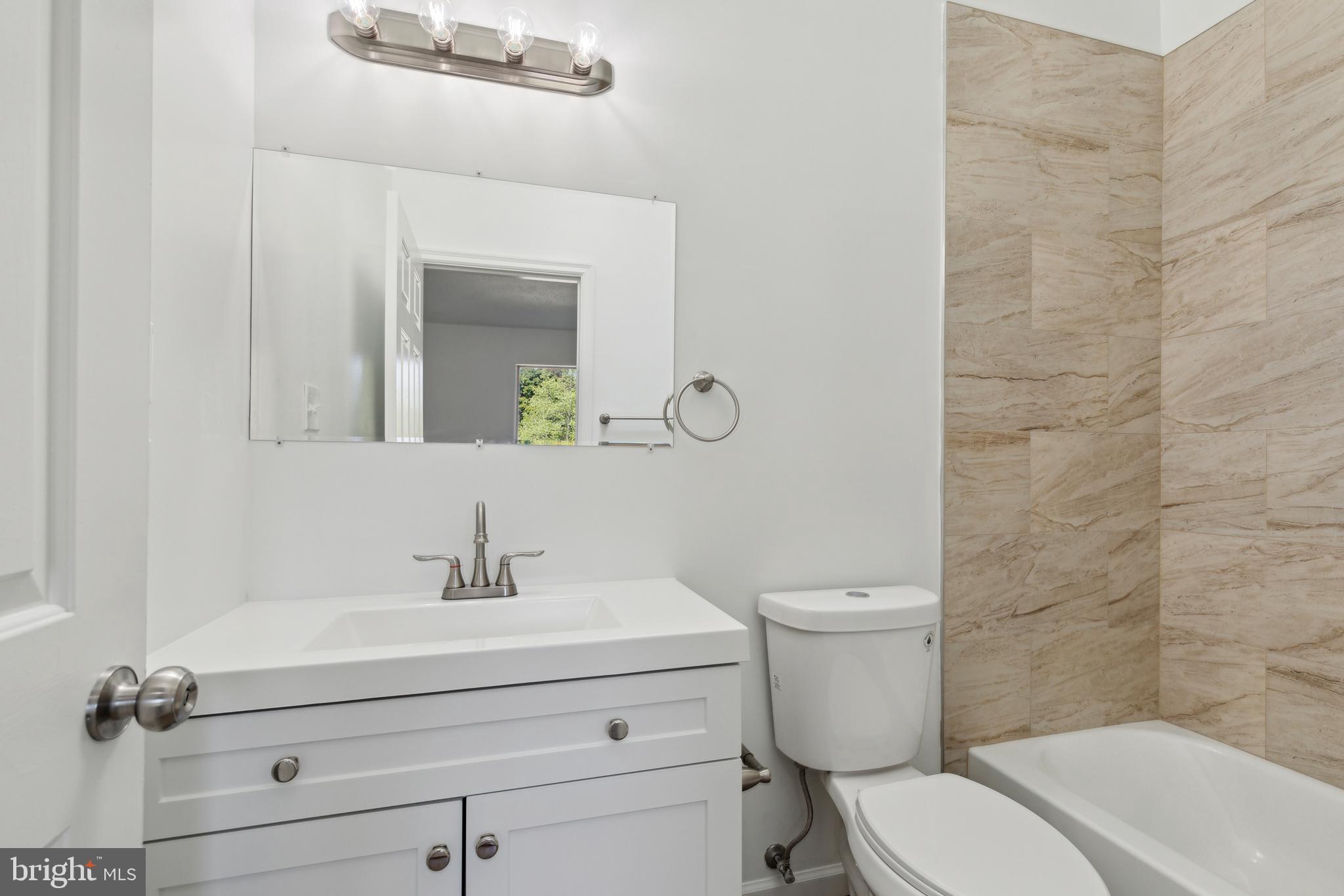 GUNNERS LAKE VILLAGE - Residential