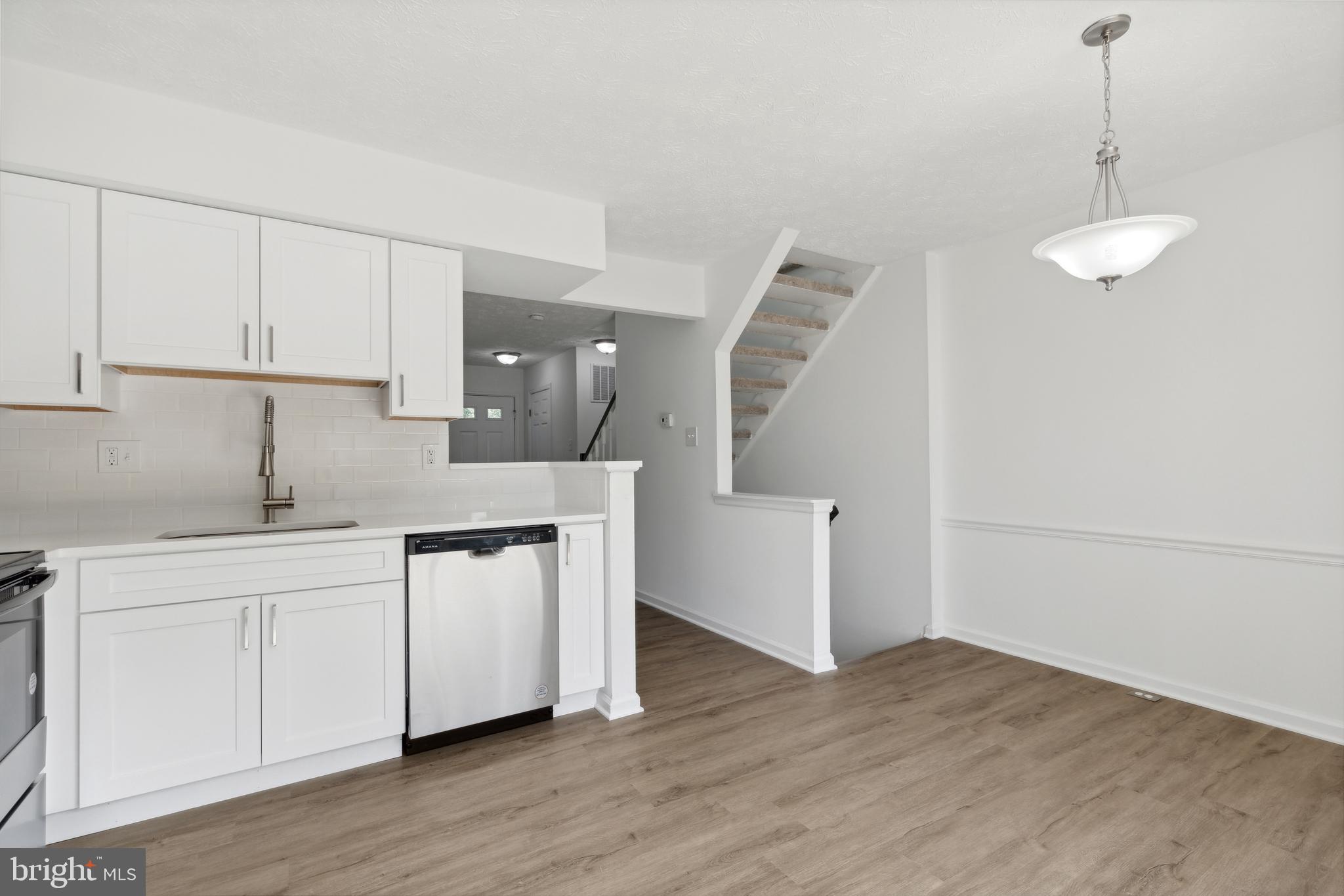 GUNNERS LAKE VILLAGE - Residential