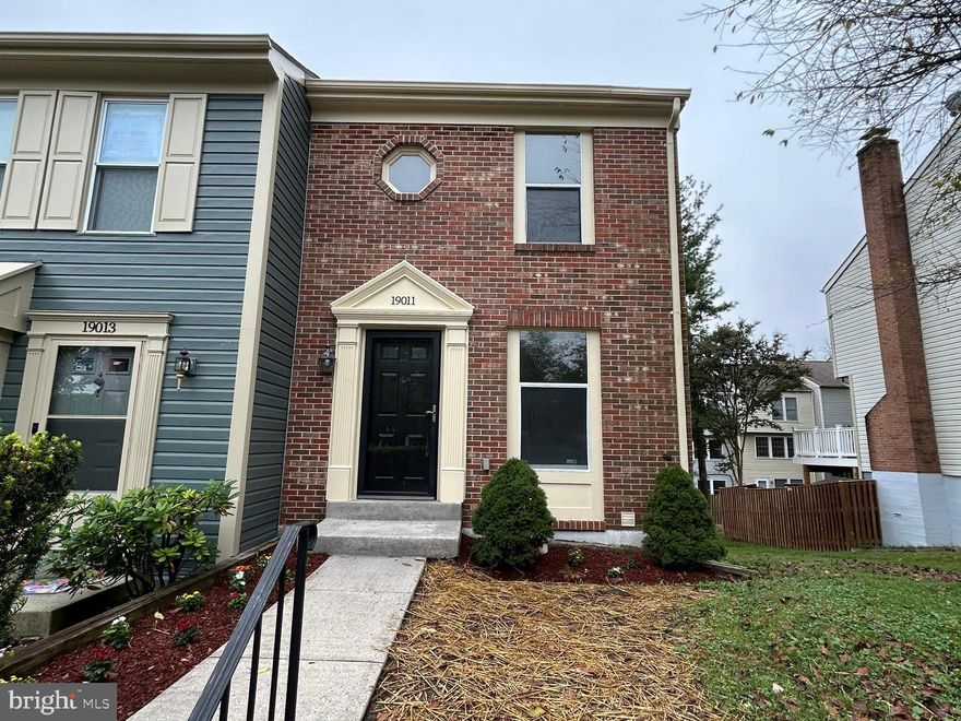 A renovated 3 level end unit townhome with two assigned parking spots.  Convenient to public transportation and shopping.  Fenced in back yard...Deck will be completed prior to 9/20.  New kitchen cabinets and stainless steel appliances.  New vinyl flooring and new carpet throughout.  Freshly painted.
Updated bathrooms with new tile.  New roof as well!