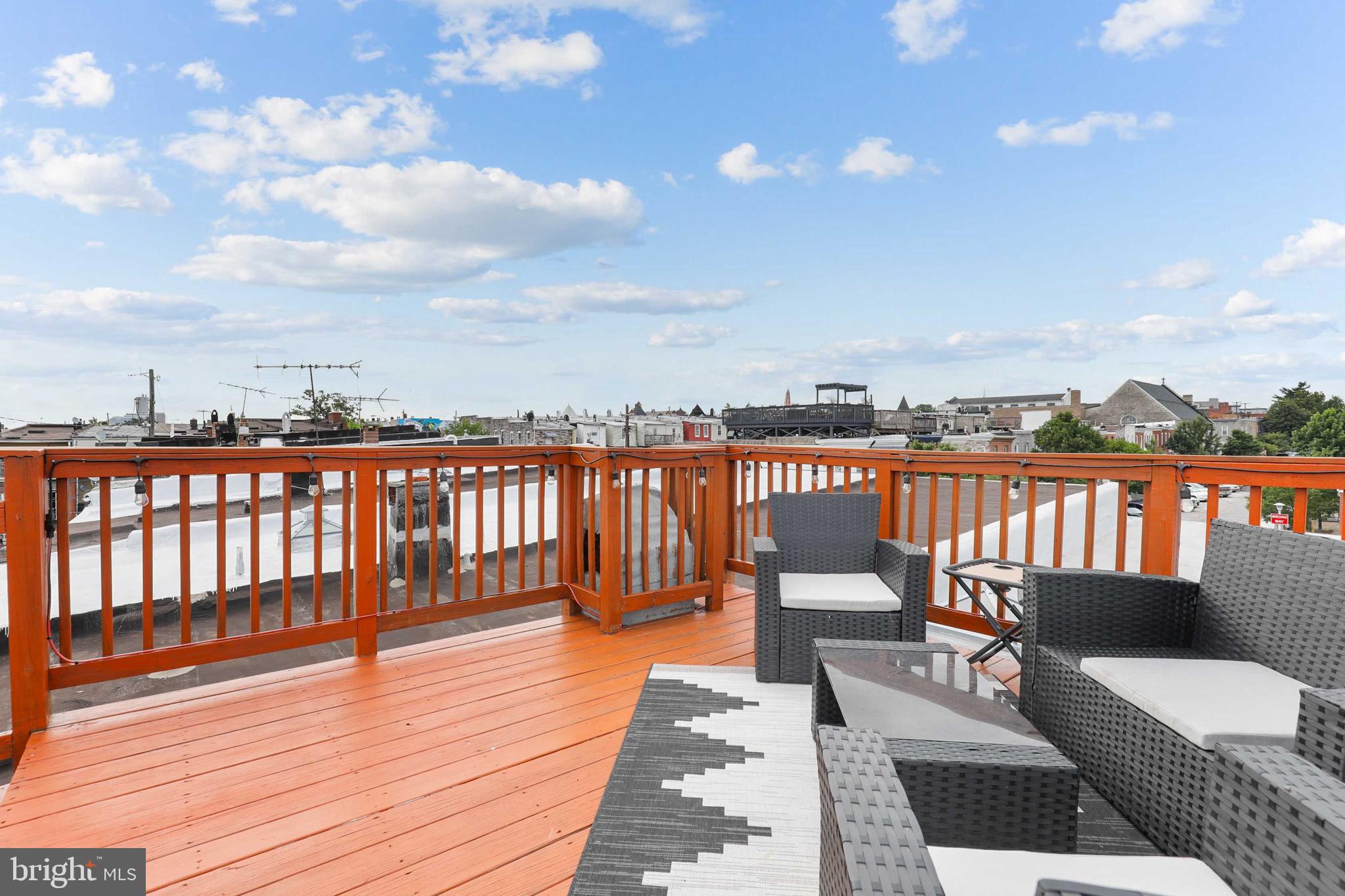 HIGHLANDTOWN - Residential