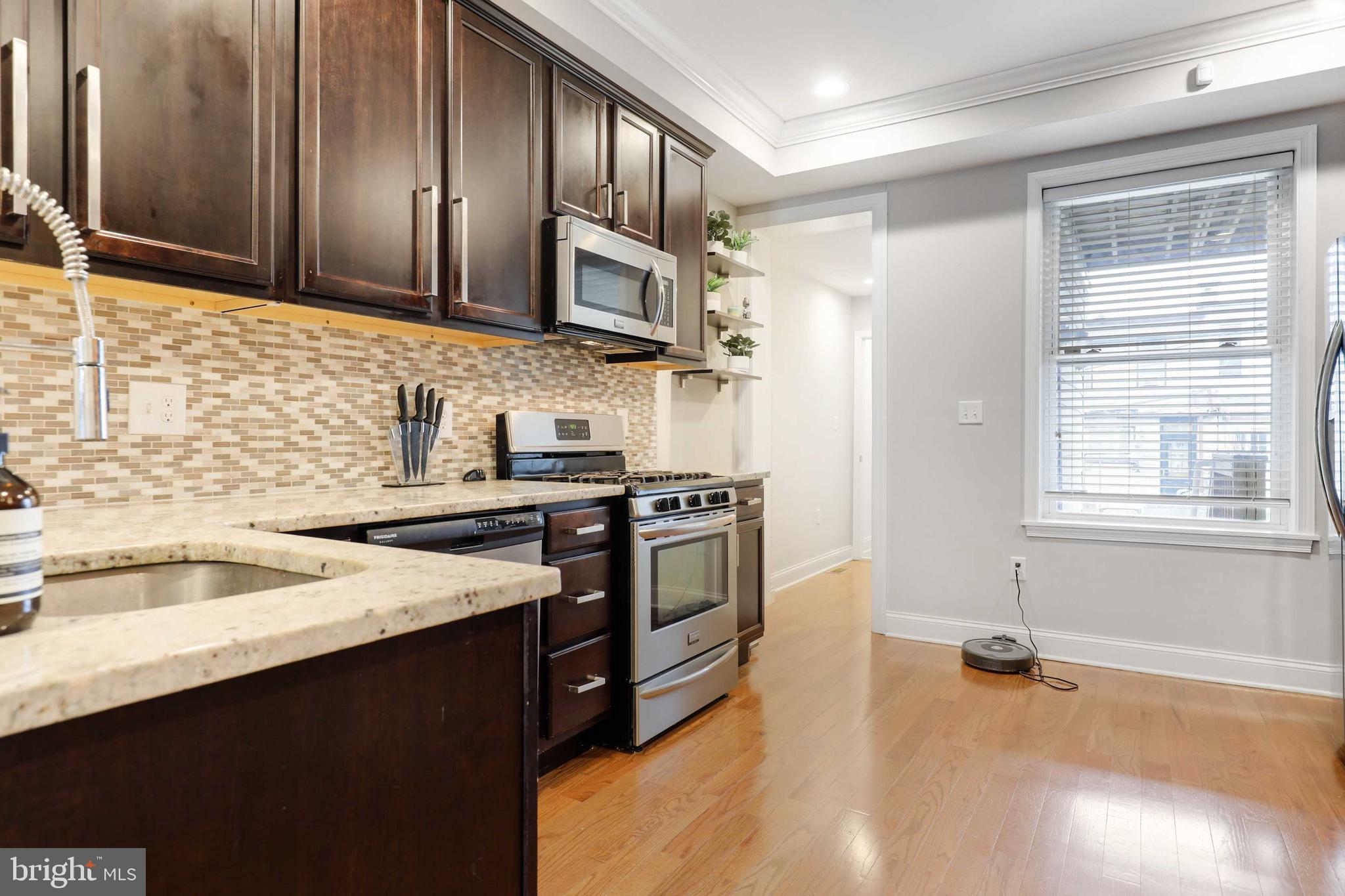 HIGHLANDTOWN - Residential