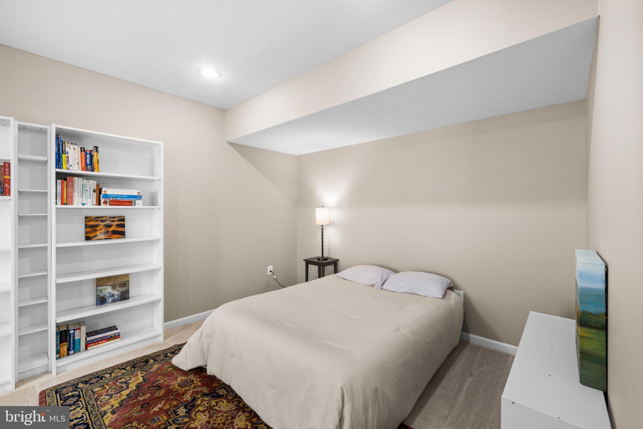 EMBREY MILL - Residential