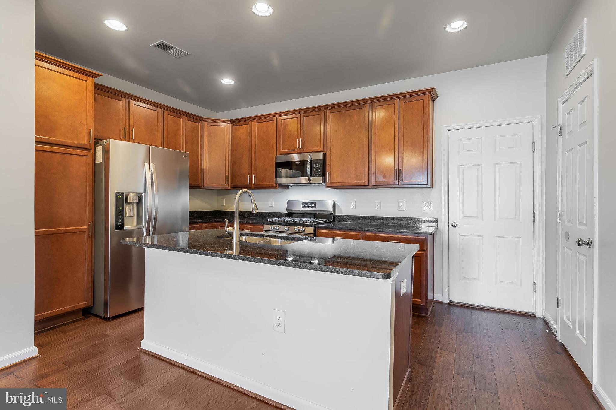 GOOSE CREEK - Residential Lease