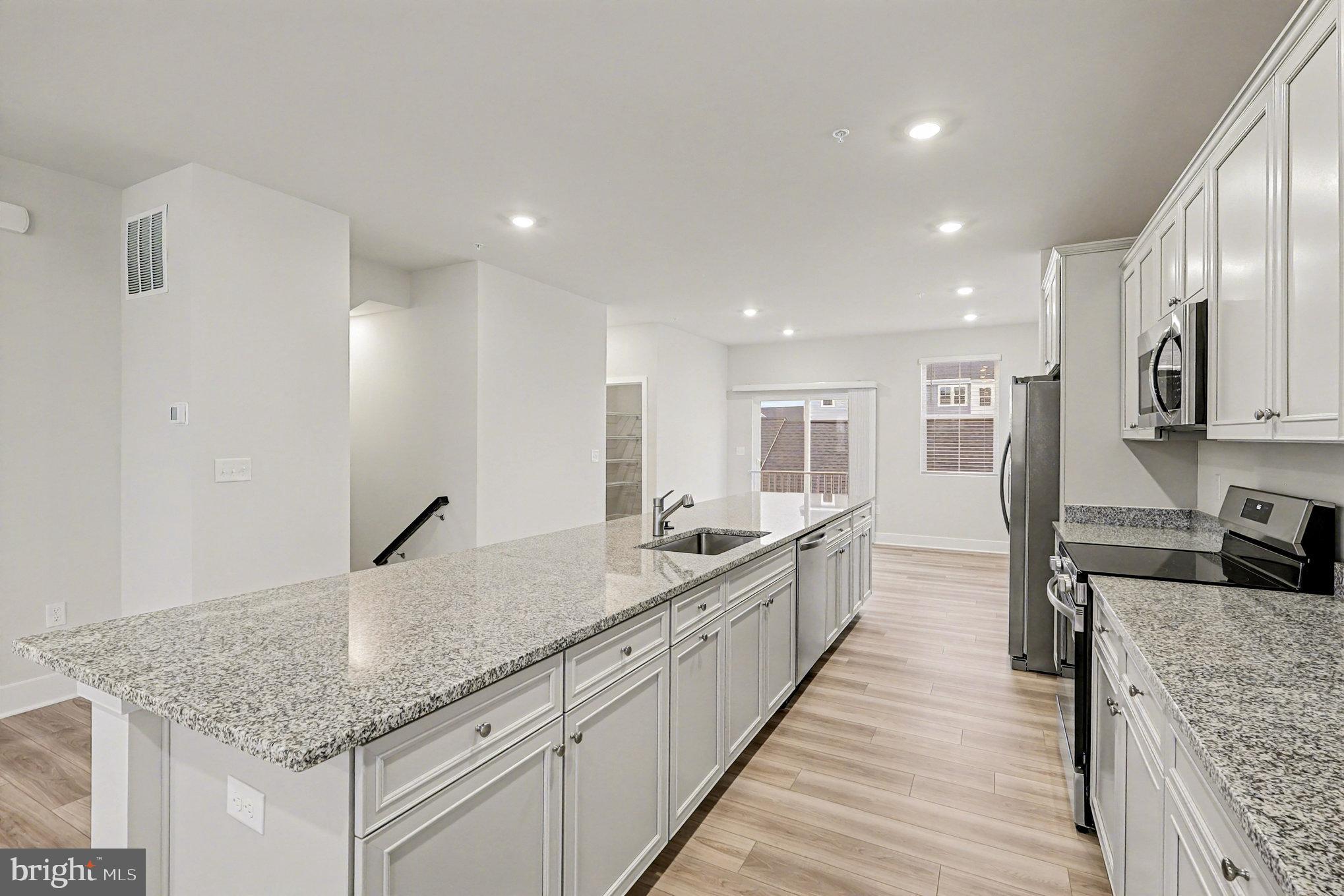 ST CHARLES - Residential Lease