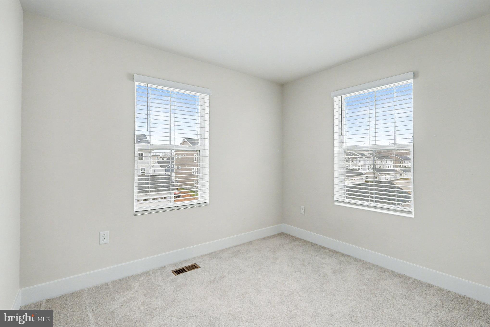 ST CHARLES - Residential Lease