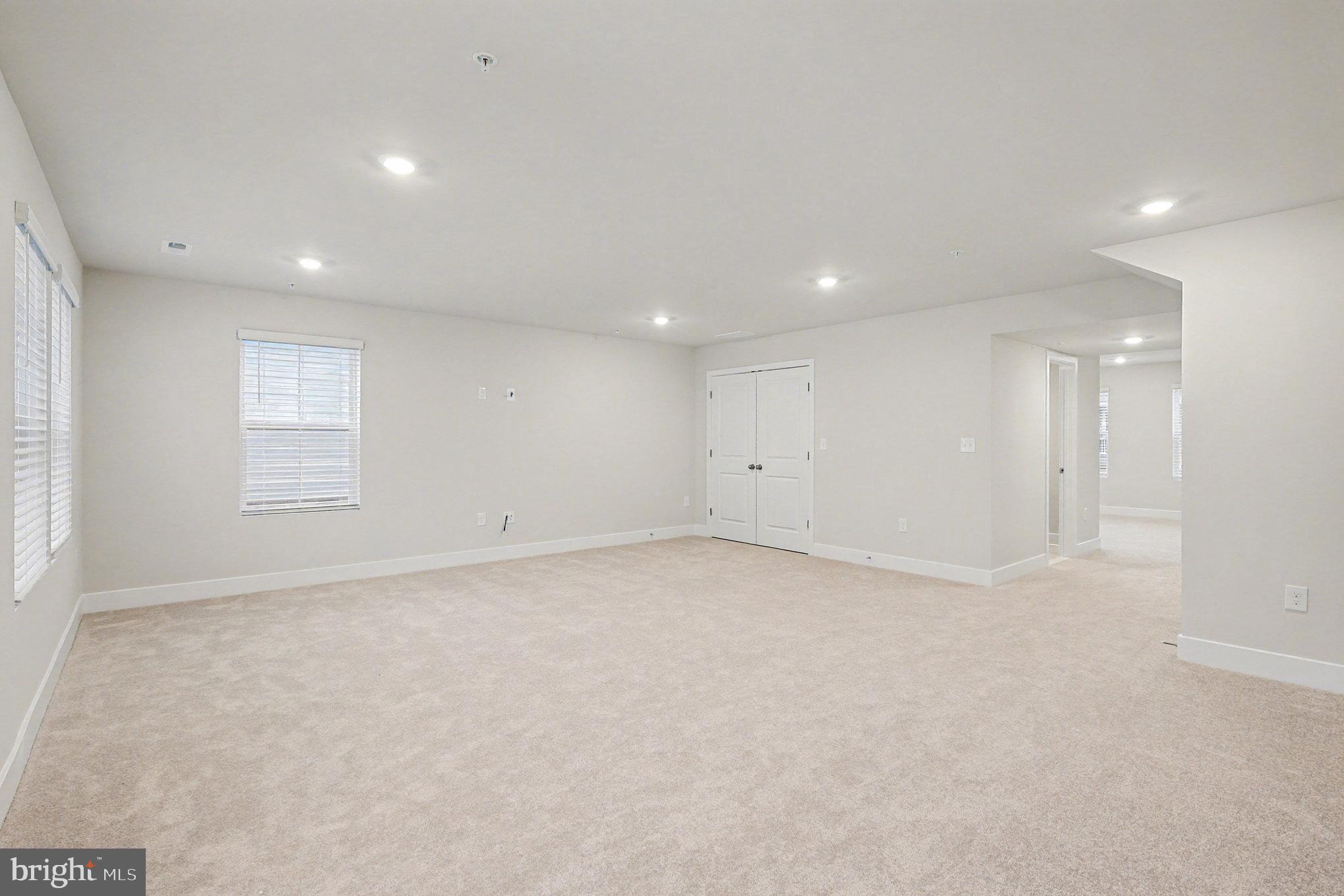 ST CHARLES - Residential Lease