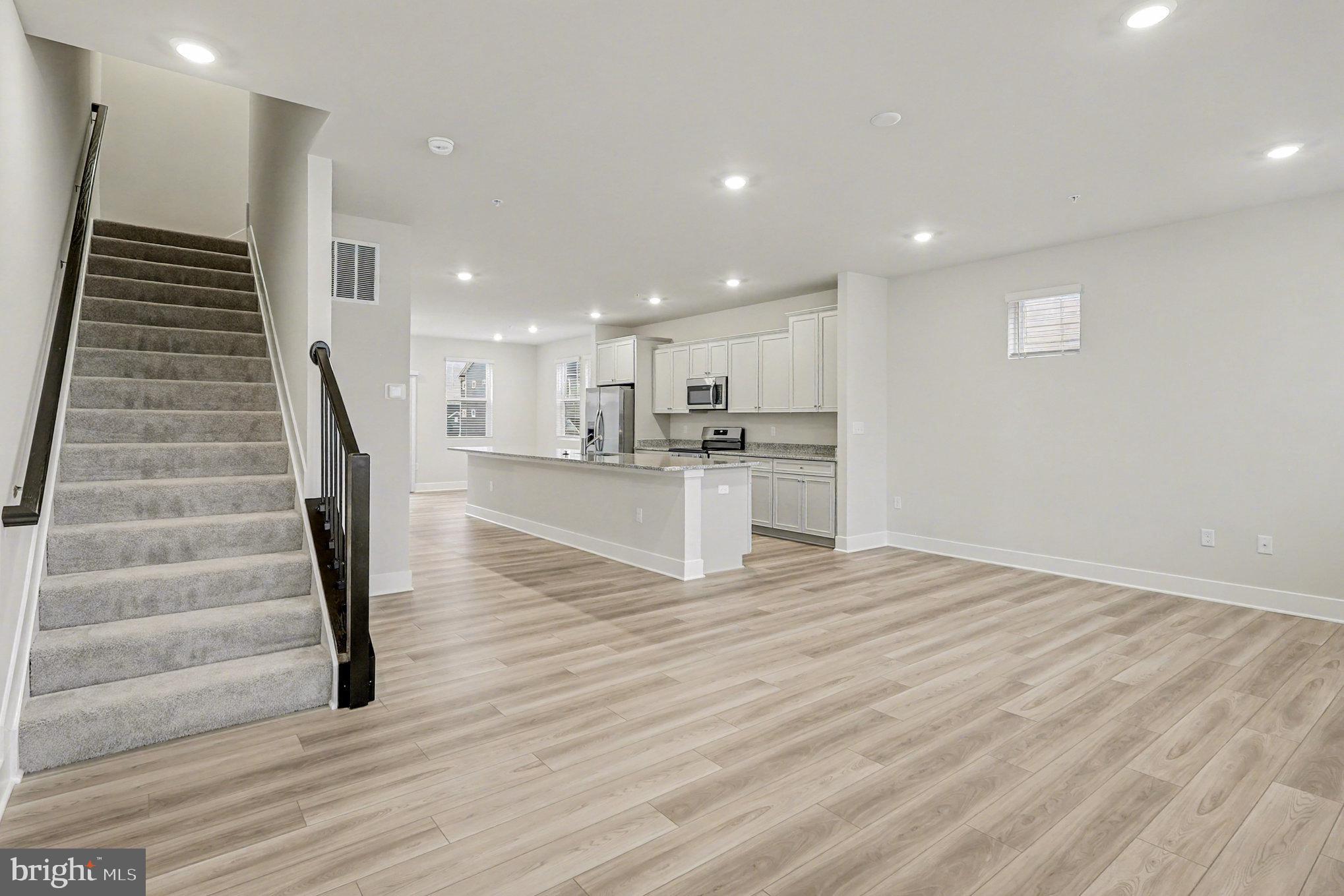 ST CHARLES - Residential Lease