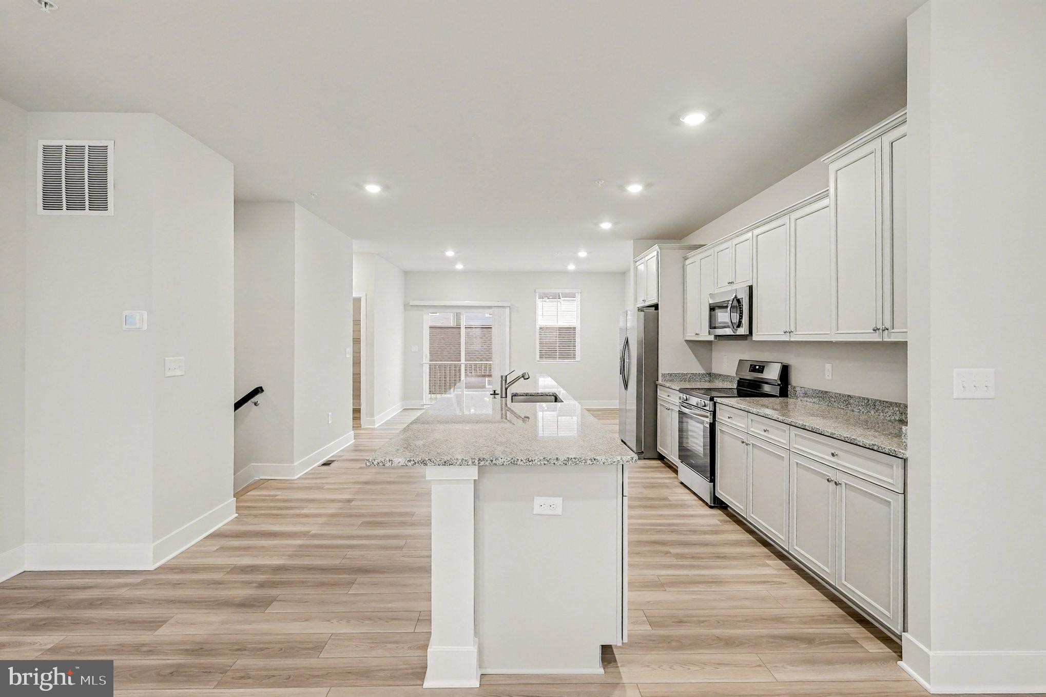 ST CHARLES - Residential Lease