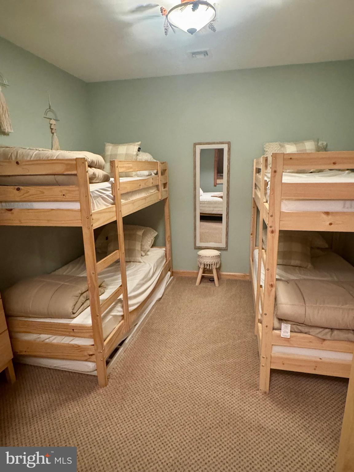 EAGLE ROCK RESORT - Residential