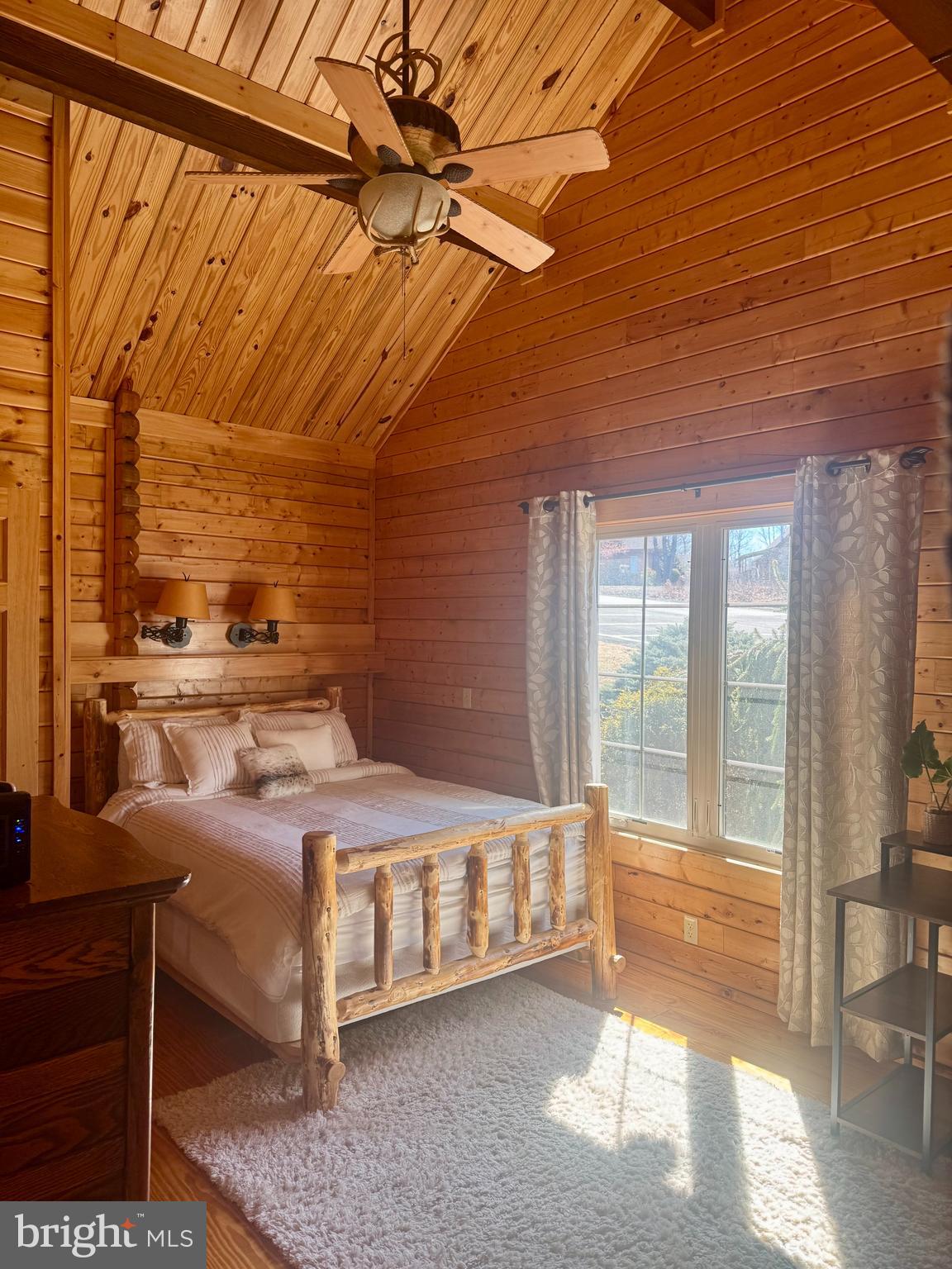 EAGLE ROCK RESORT - Residential