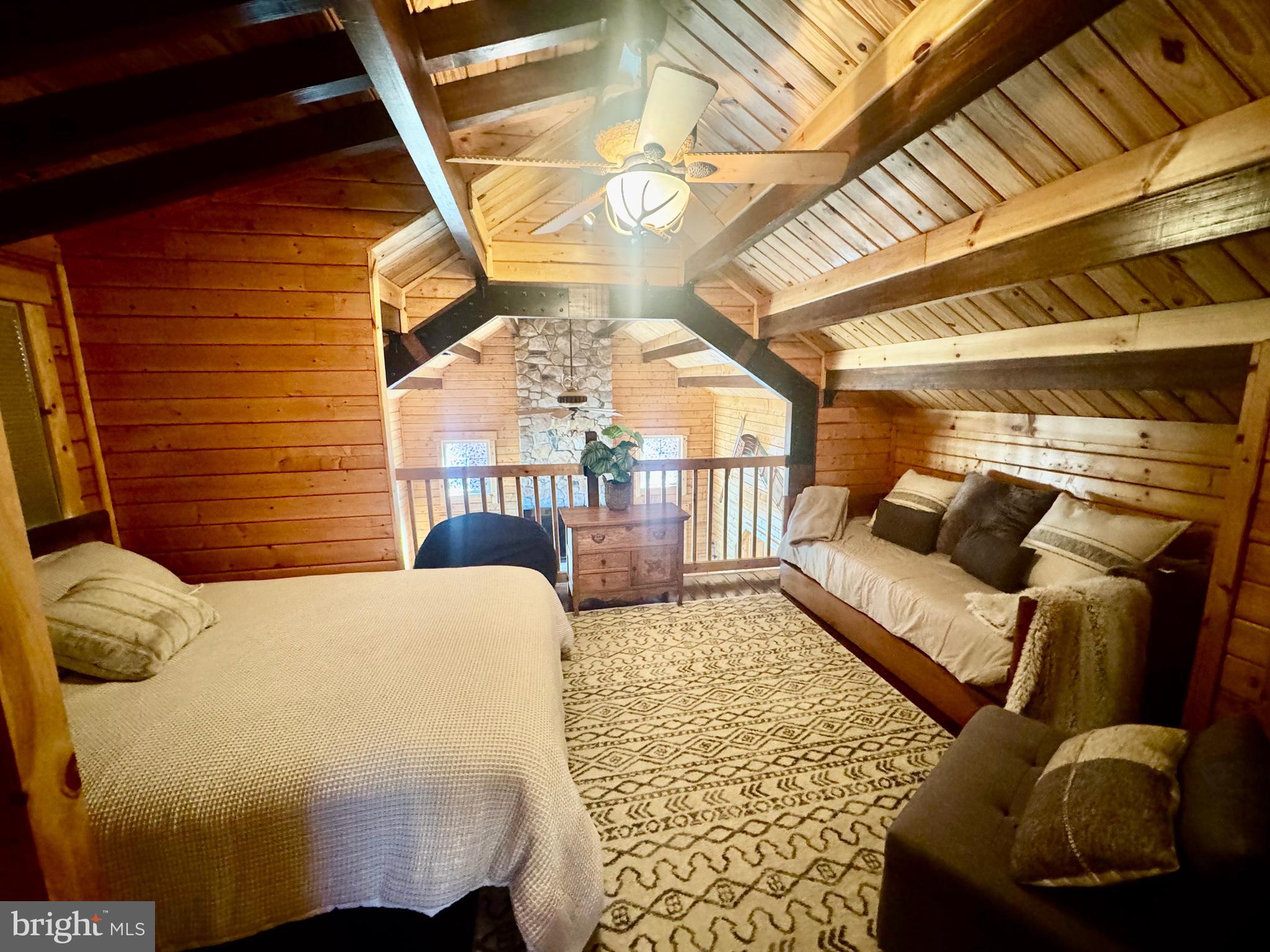 EAGLE ROCK RESORT - Residential