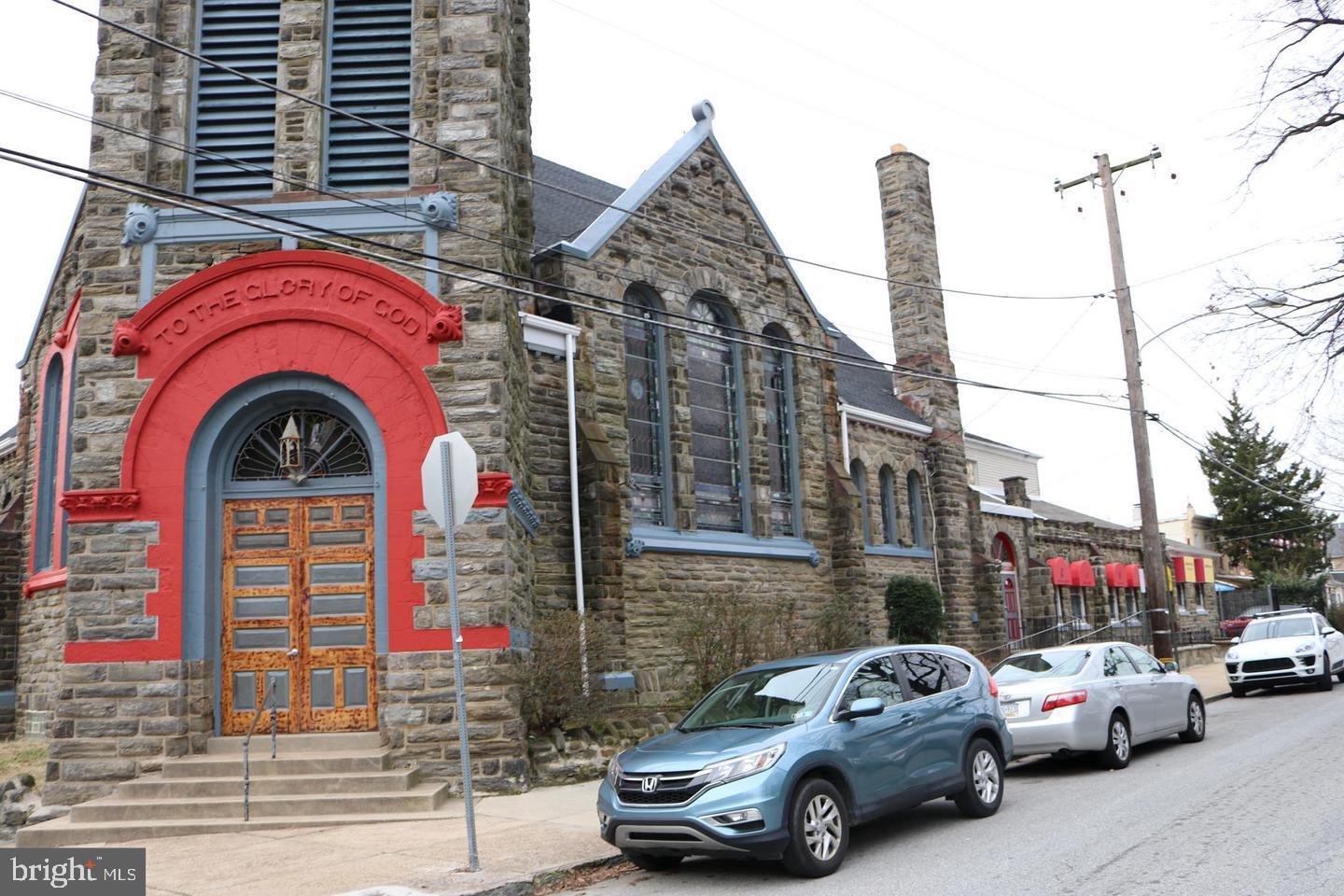 101 W MOUNT PLEASANT AVENUE 11