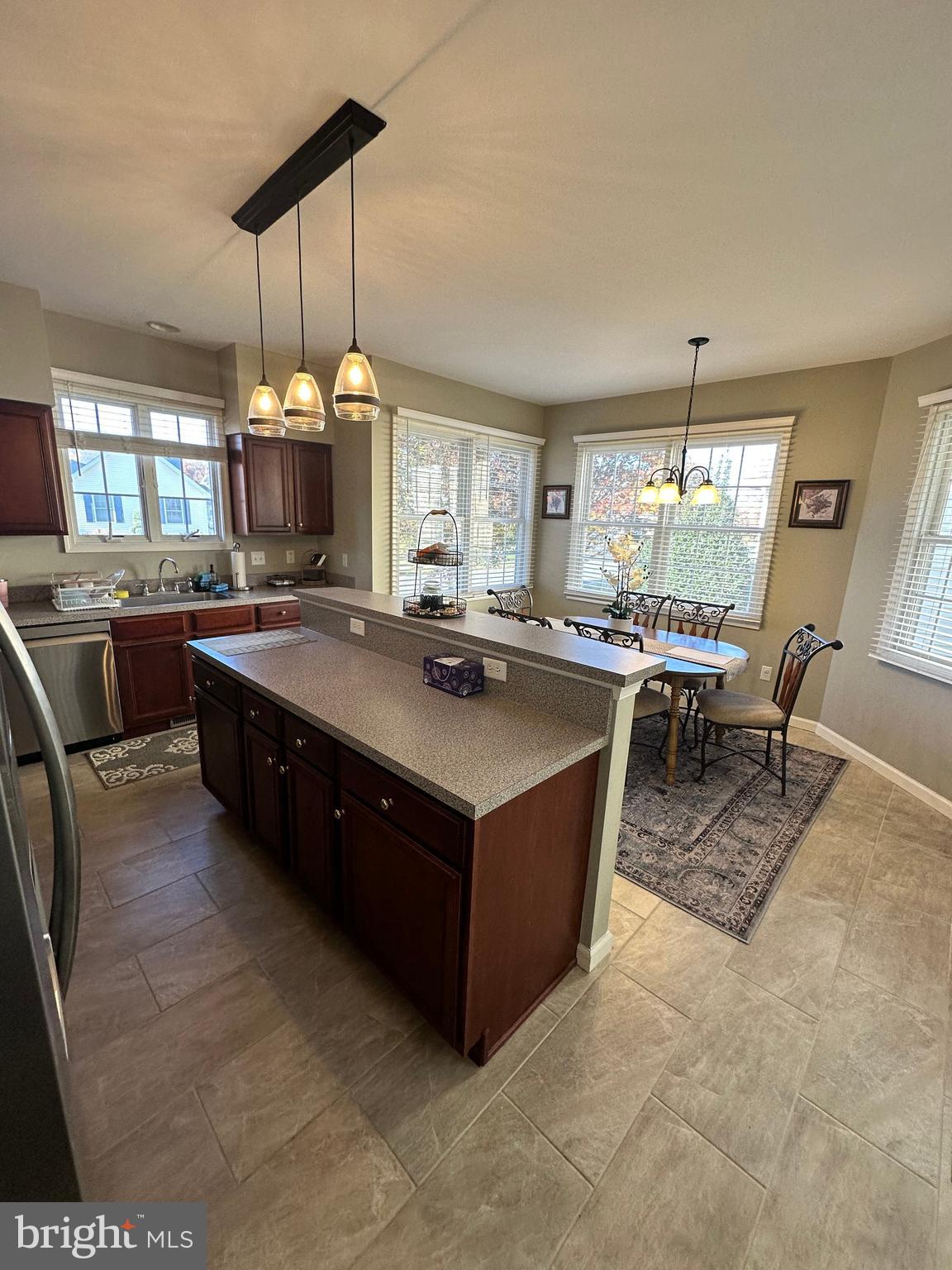 KINSALE GLEN - Residential Lease