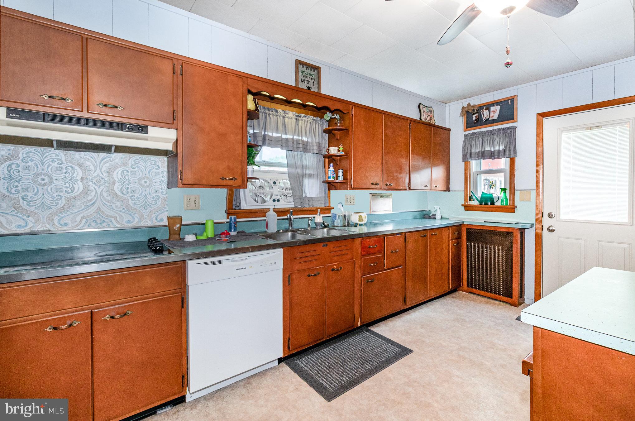 ELIZABETHVILLE BOROUGH - Residential