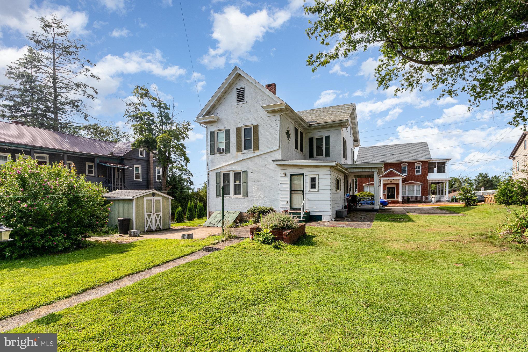 ELIZABETHVILLE BOROUGH - Residential