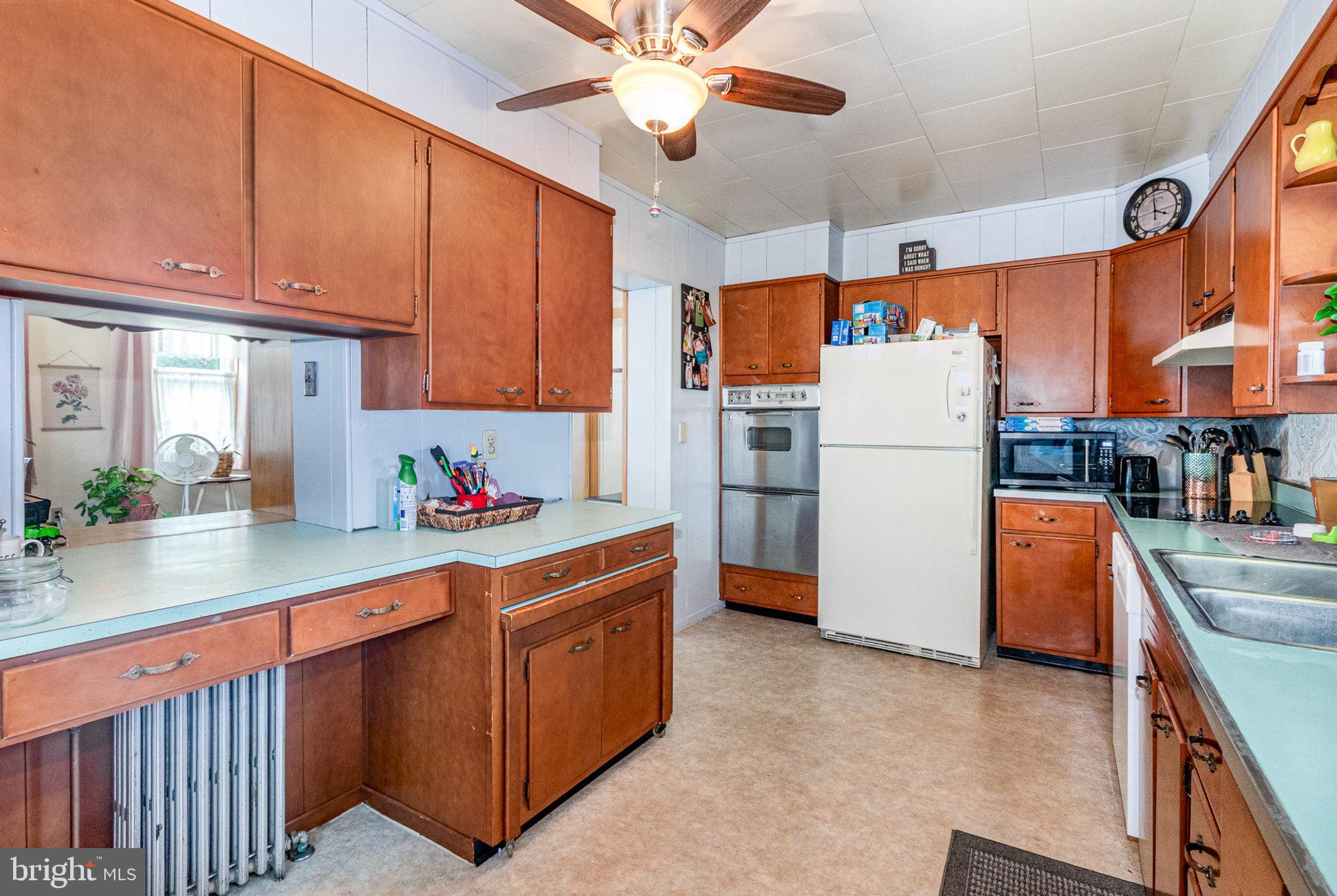 ELIZABETHVILLE BOROUGH - Residential