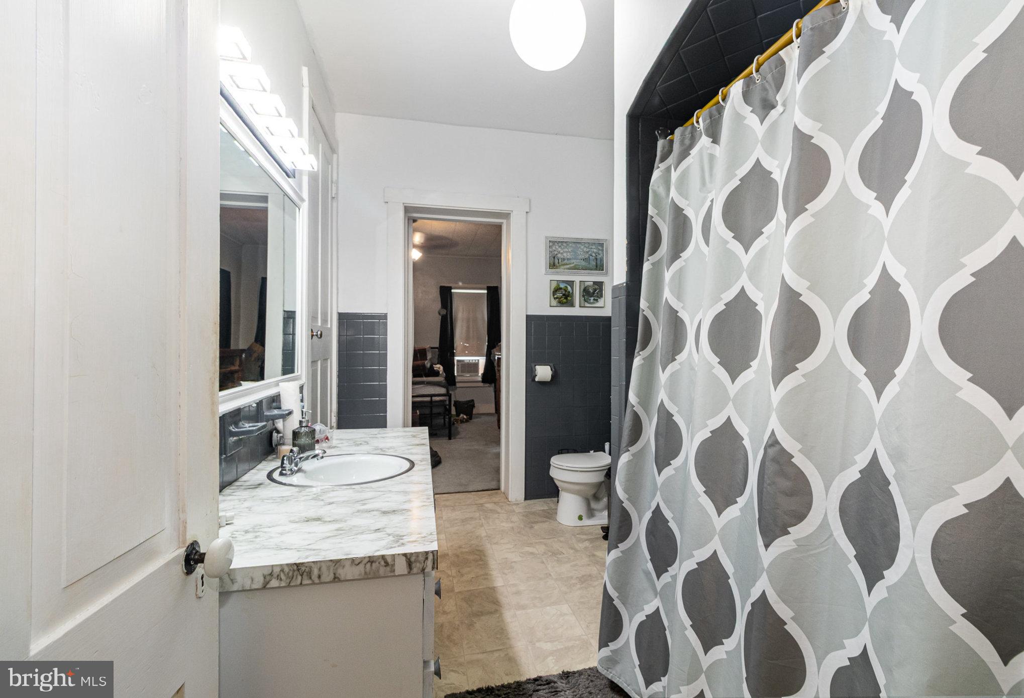 ELIZABETHVILLE BOROUGH - Residential