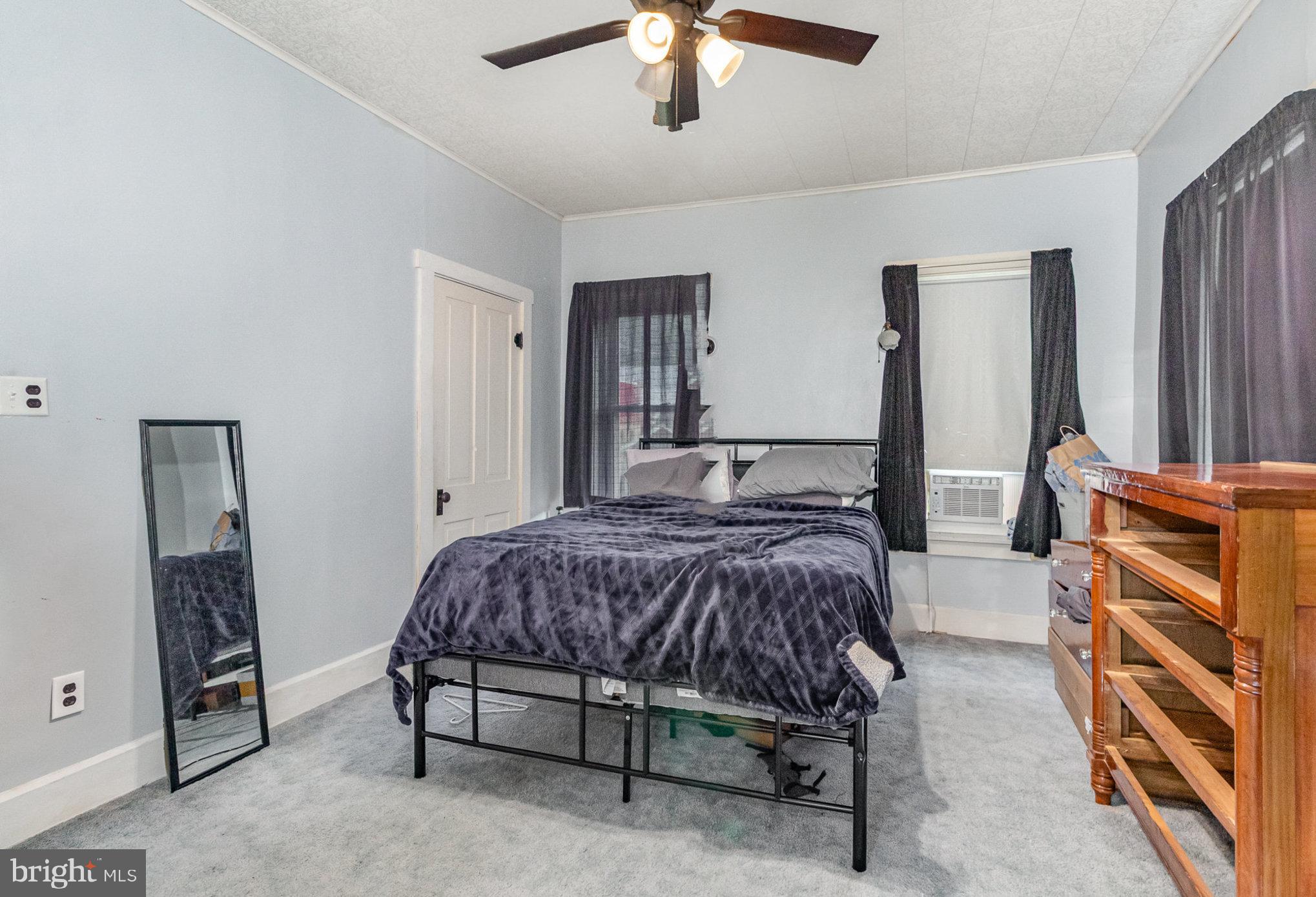 ELIZABETHVILLE BOROUGH - Residential