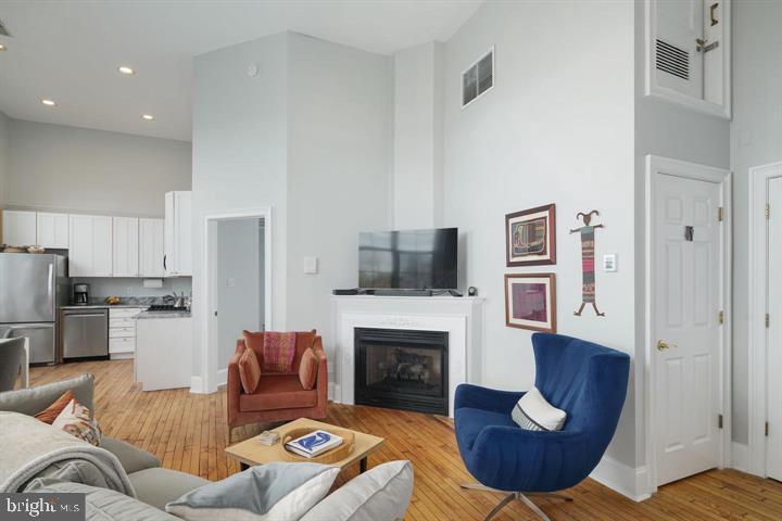 246 FITZWATER STREET 12