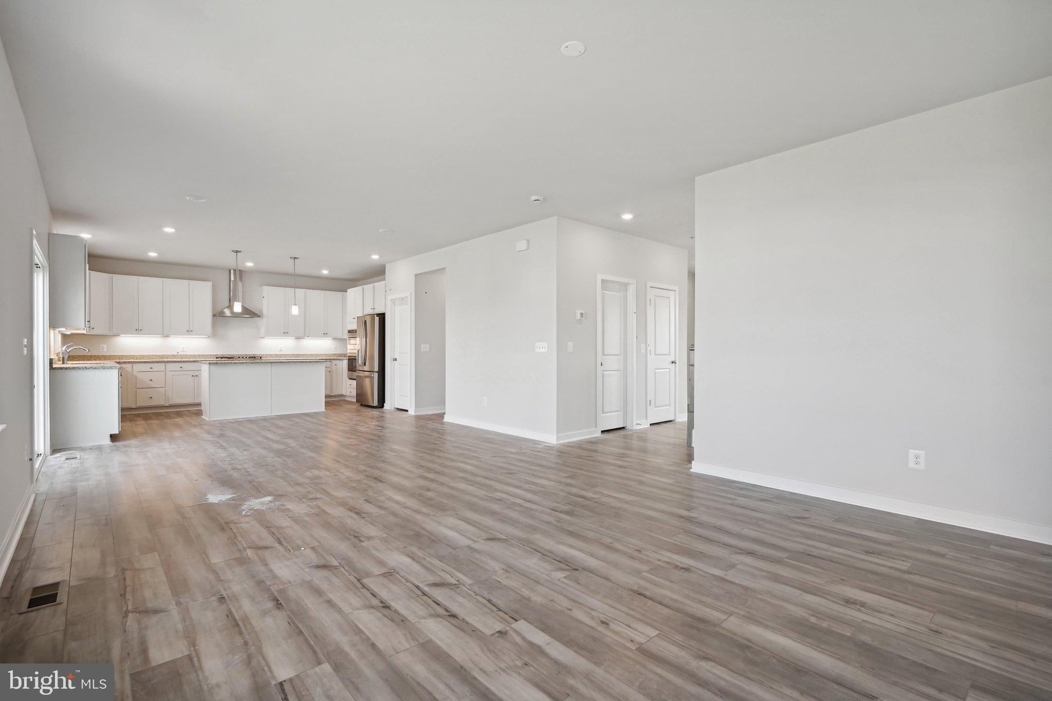1052 BARKSDALE DRIVE HS 73