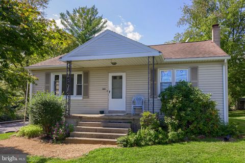 Photo of 325 Barbara Street, Millersville, PA 17551 (MLS # PALA2056882)