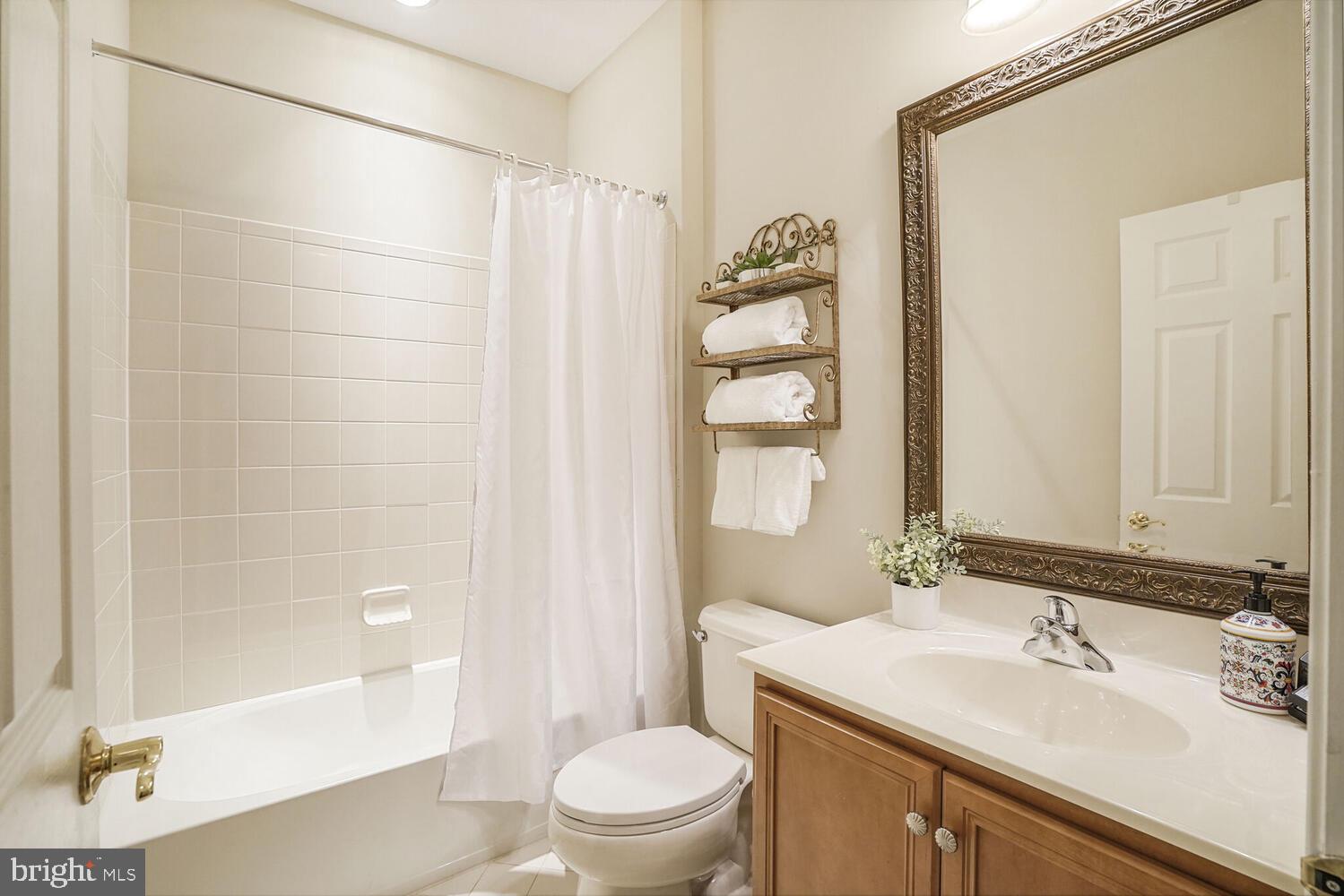 REGENCY AT DOMINION VALLEY - Residential