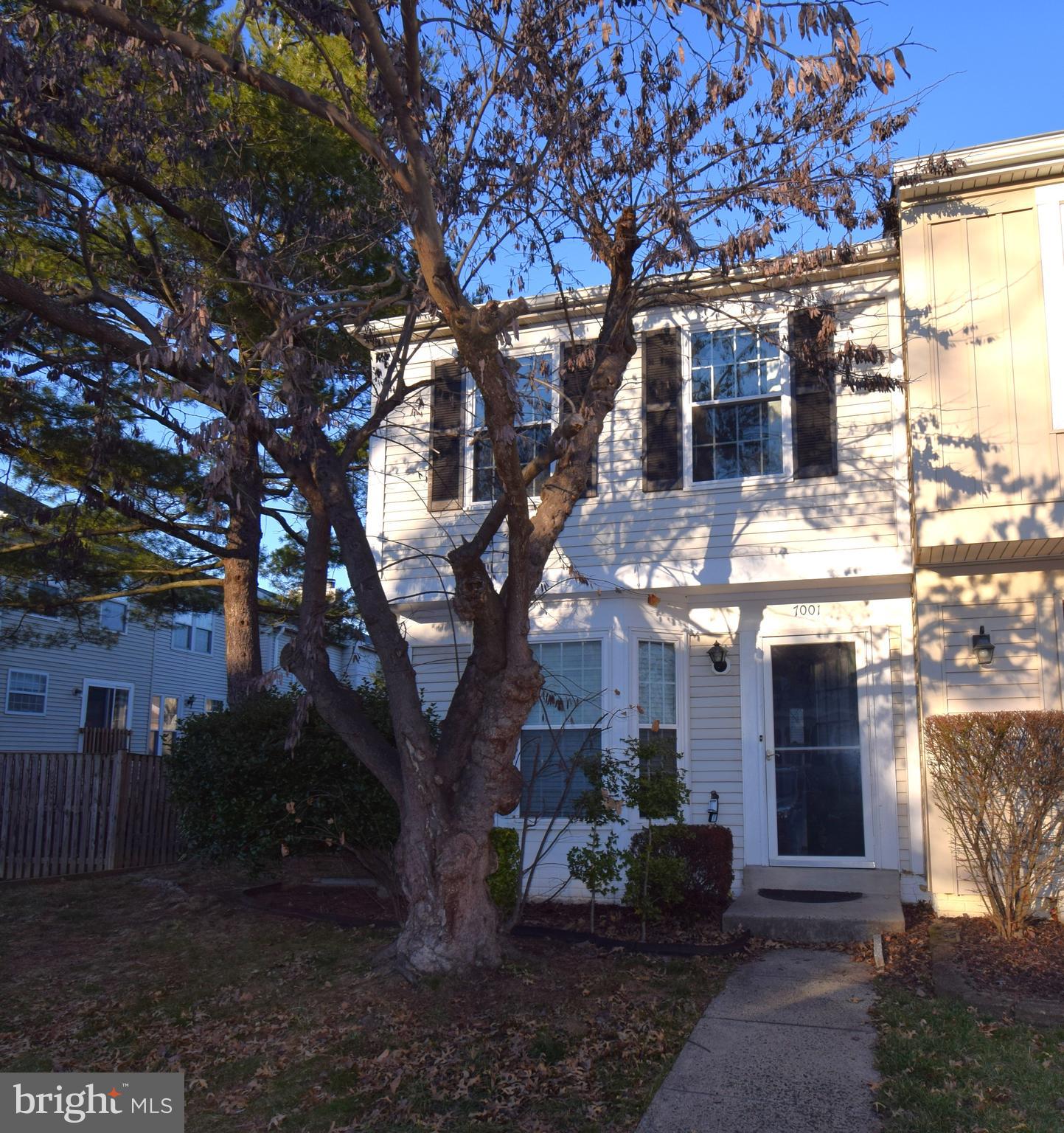 MANCHESTER LAKES - Residential Lease