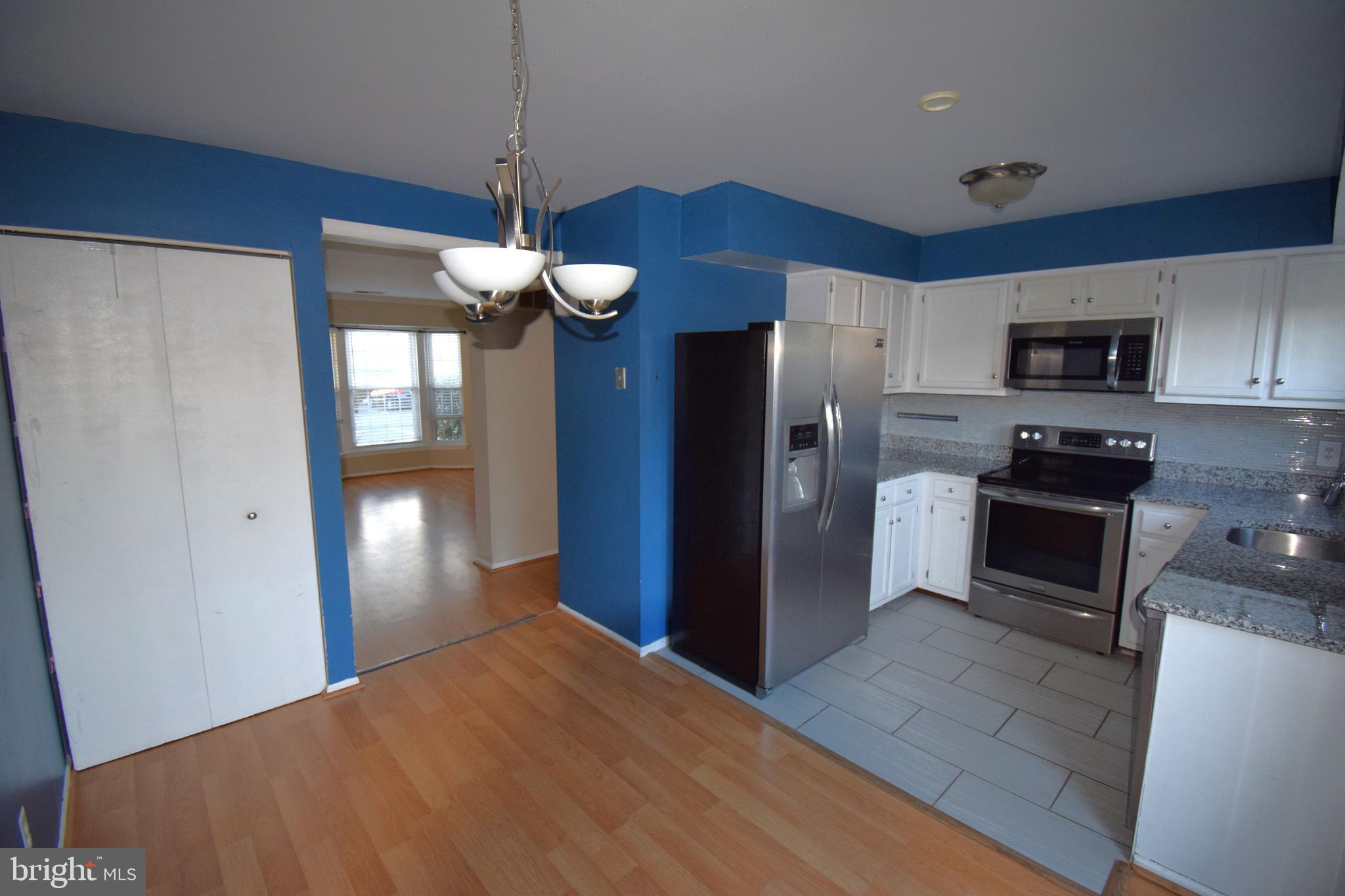 MANCHESTER LAKES - Residential Lease