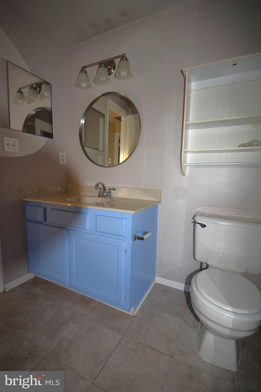 MANCHESTER LAKES - Residential Lease