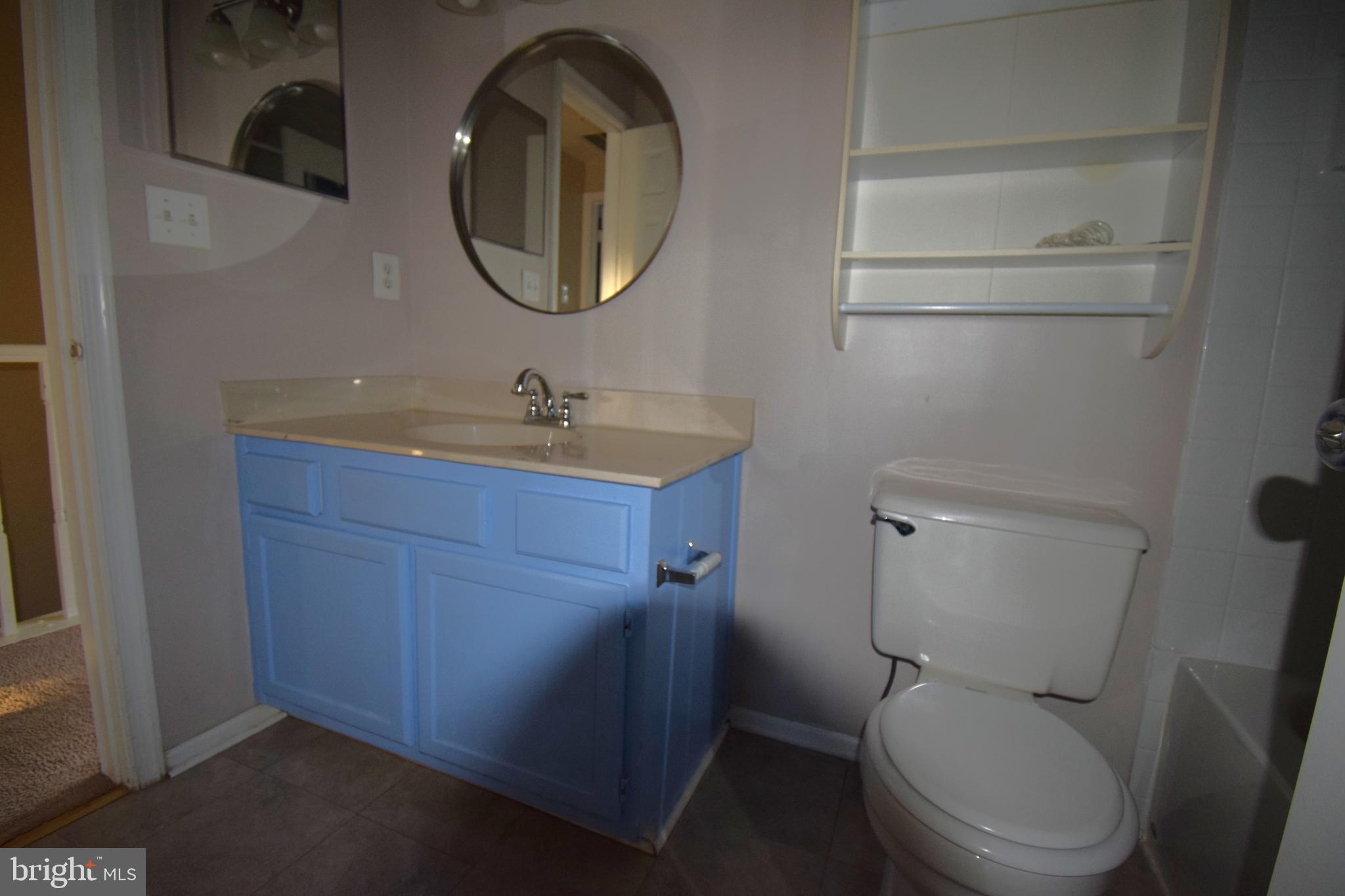 MANCHESTER LAKES - Residential Lease